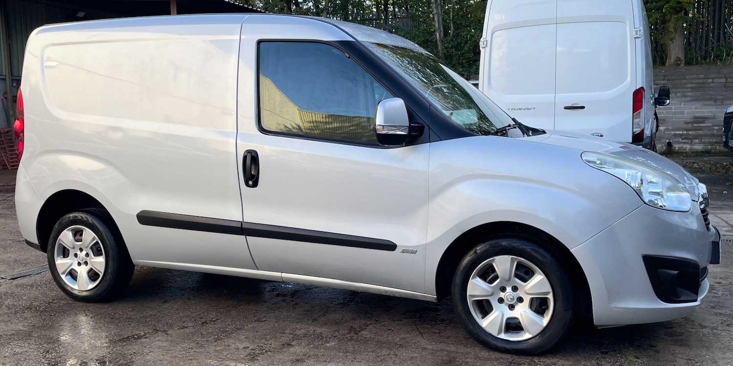 Used Vauxhall Combo 2017 for sale - 77625351: Photo 4