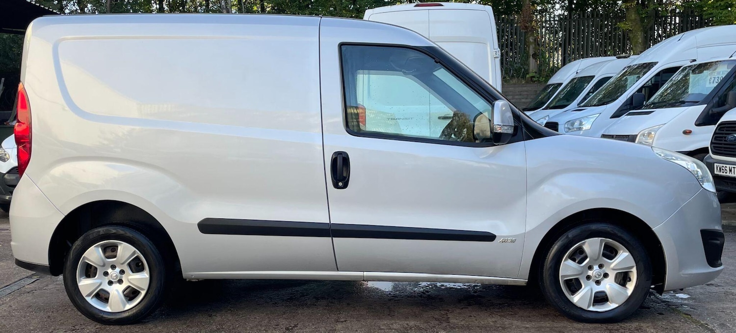 Used Vauxhall Combo 2017 for sale - 77625351: Photo 5