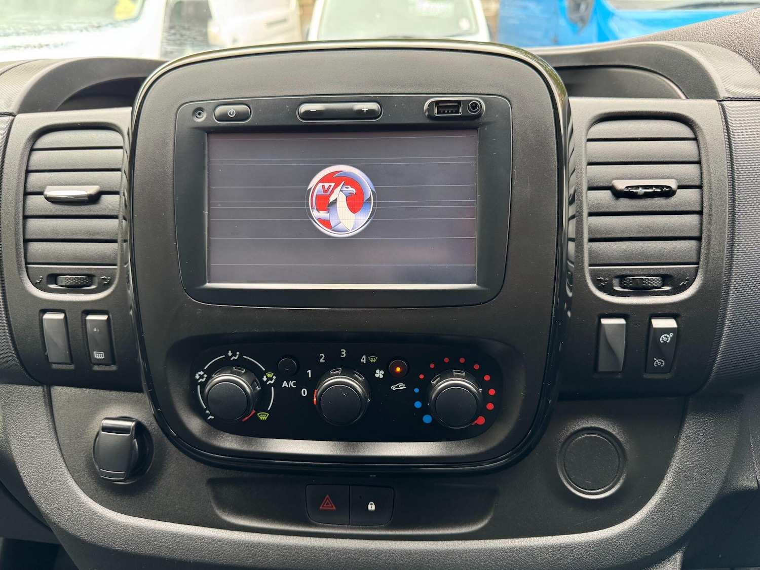 Used Vauxhall Vivaro 2018 for sale - 77029966: Photo 29