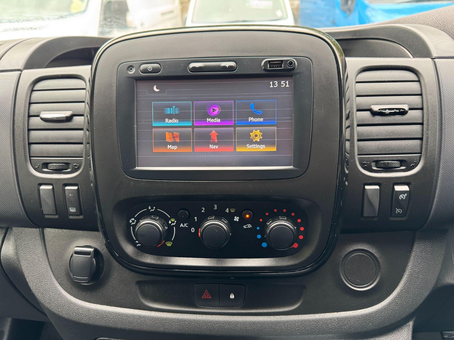 Used Vauxhall Vivaro 2018 for sale - 77029966: Photo 30