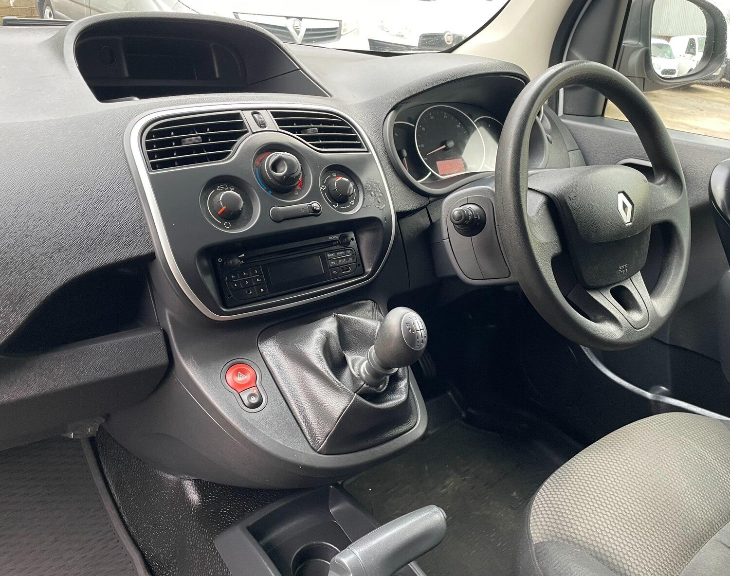 Used Renault Kangoo 2021 for sale - 76912903: Photo 36