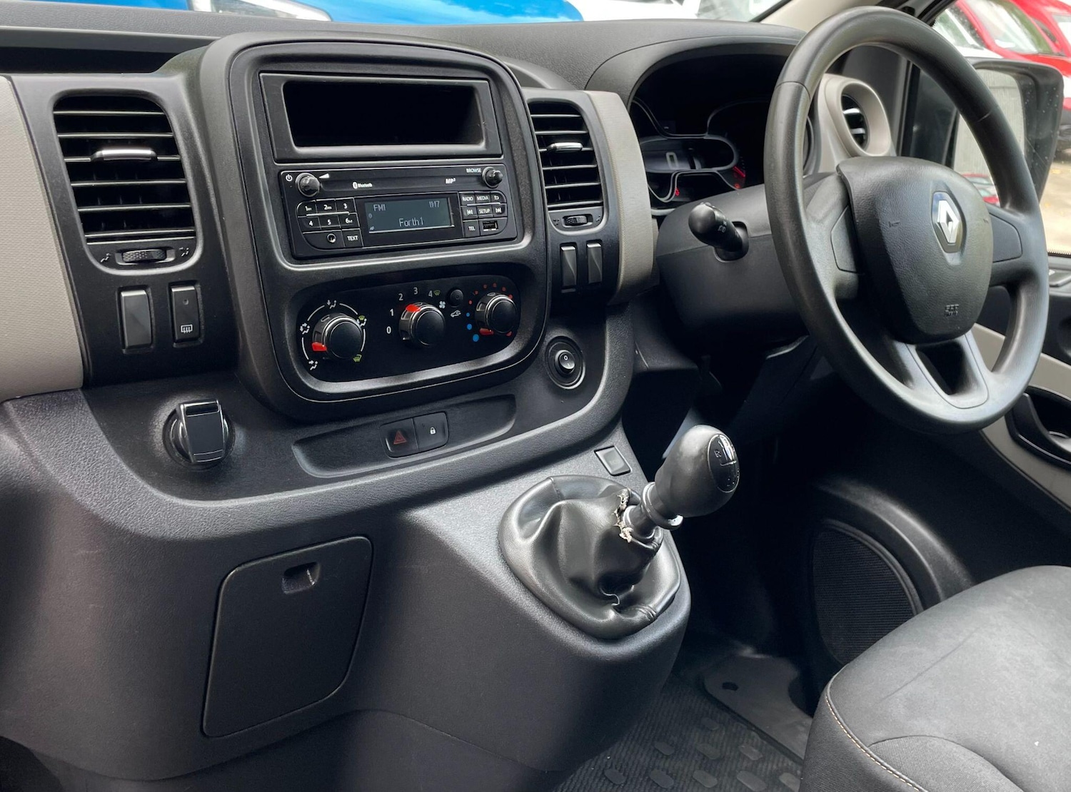 Used Renault Trafic 2019 for sale - 76549329: Photo 35