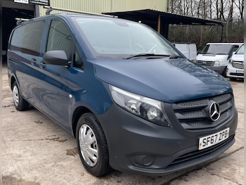 Used Mercedes-Benz Vito 2017 for sale - 77330641: Photo