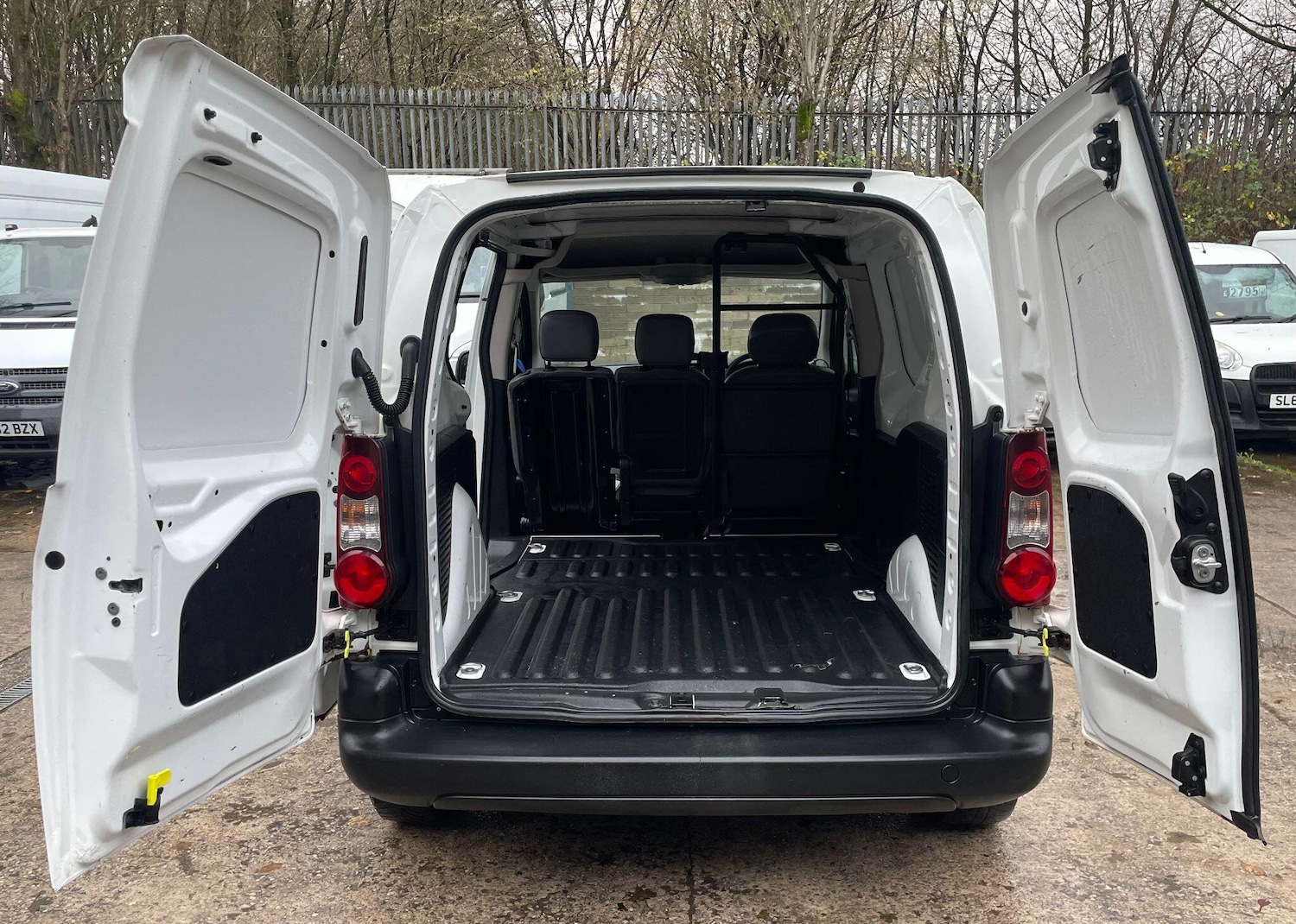 Used Citroen Berlingo 2014 for sale - 76913035: Photo 11