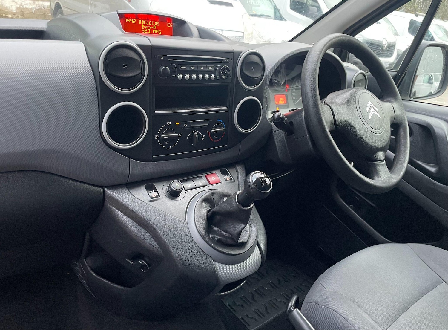 Used Citroen Berlingo 2014 for sale - 76913035: Photo 34