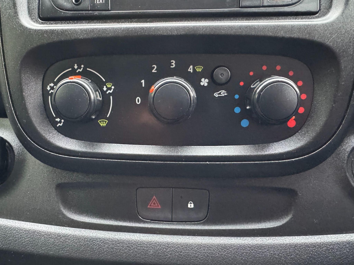 Used Vauxhall Vivaro 2016 for sale - 76549379: Photo 40