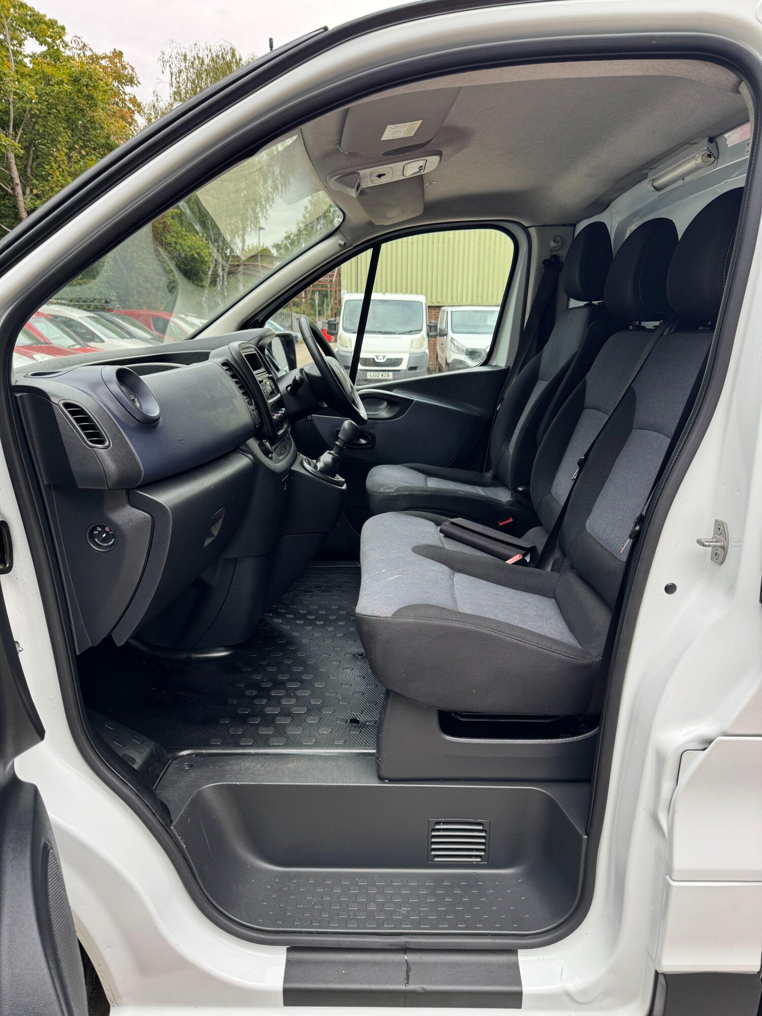 Used Vauxhall Vivaro 2016 for sale - 76549379: Photo 43