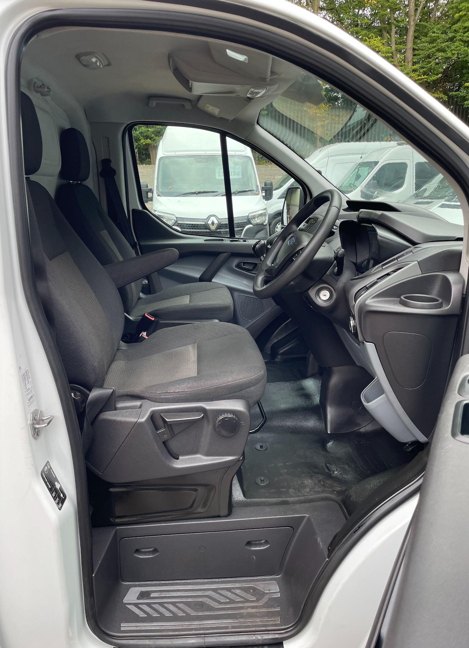 Used Ford Transit Custom 2016 for sale - 76671246: Photo 24