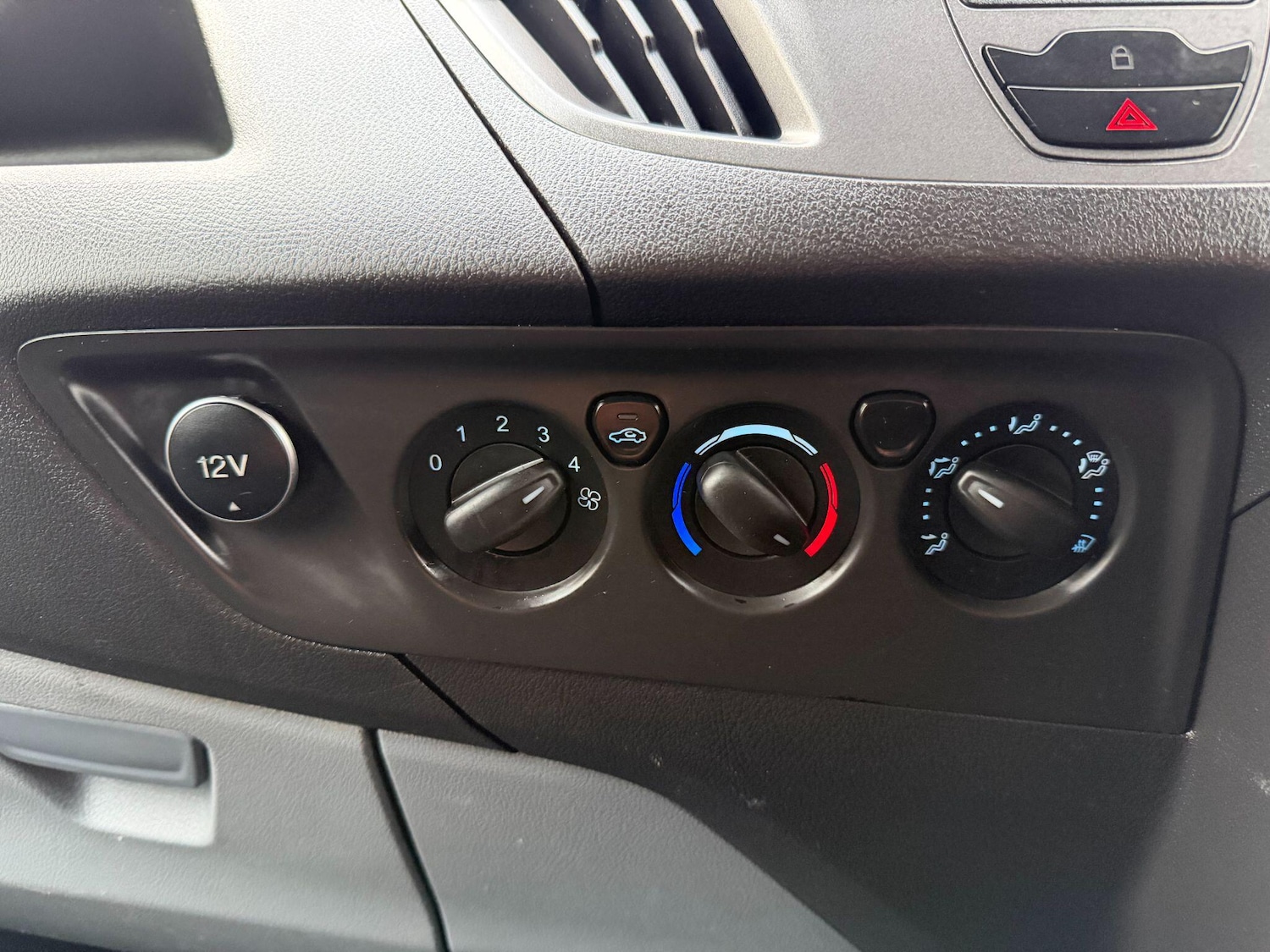 Used Ford Transit Custom 2015 for sale - 77351465: Photo 35