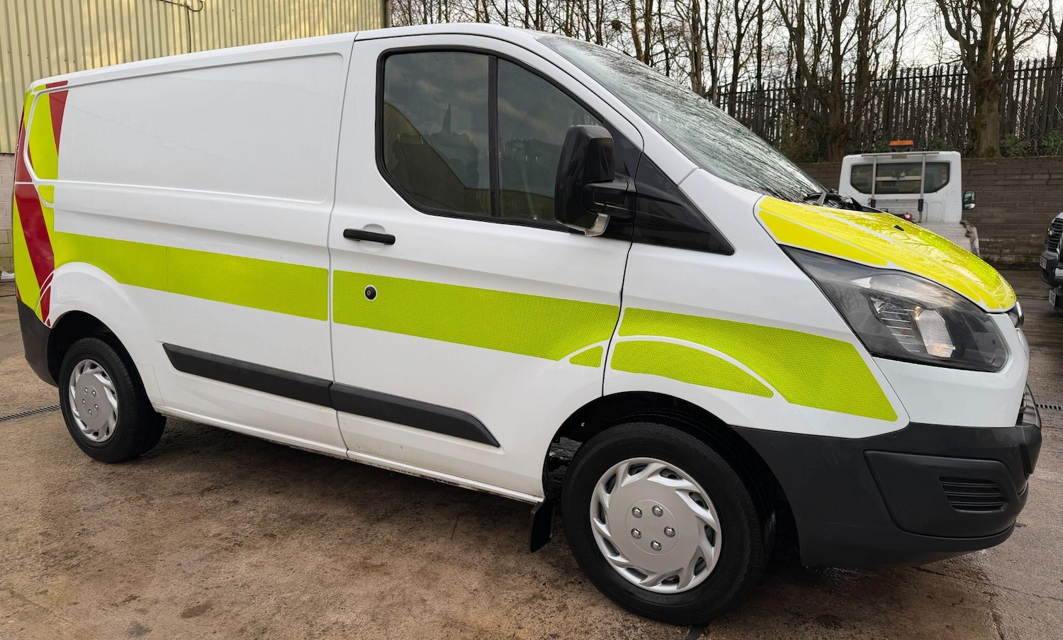 Used Ford Transit Custom 2015 for sale - 77351465: Photo 5