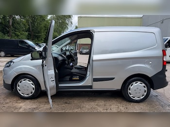 Used Ford Transit Courier 2020 for sale - 78853996: Photo