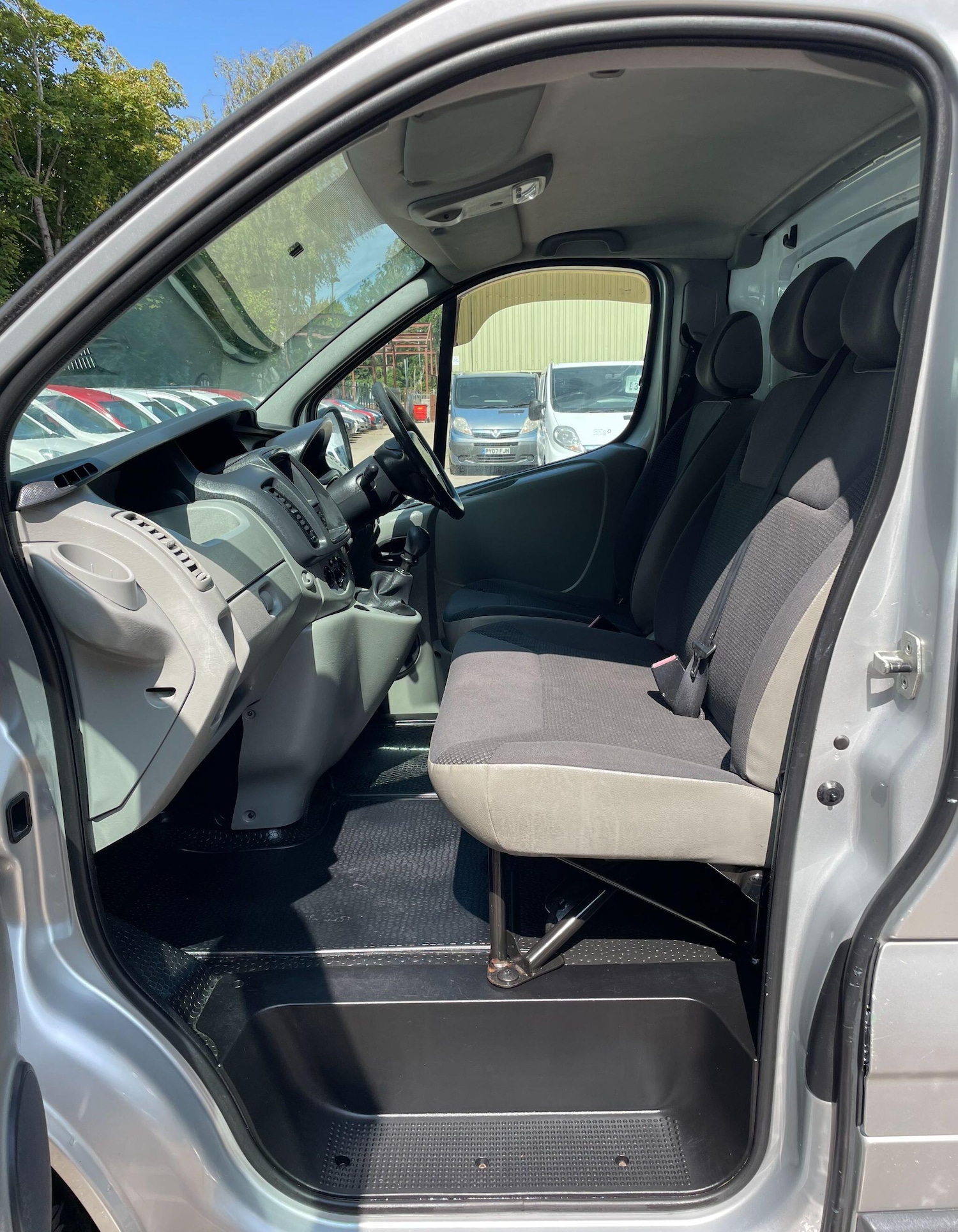 Used Vauxhall Vivaro for sale - 77825140: Photo 30