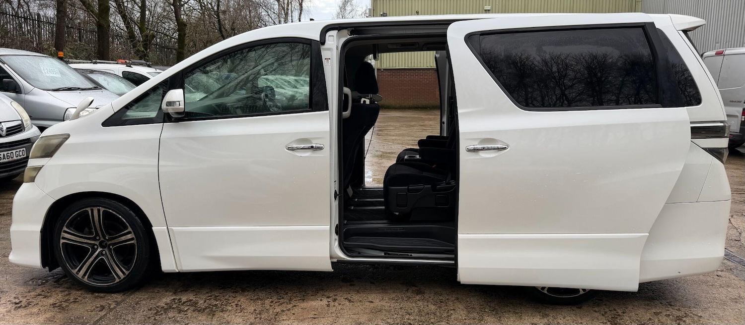 Used Toyota Vellfire 2023 for sale - 77174728: Photo 21