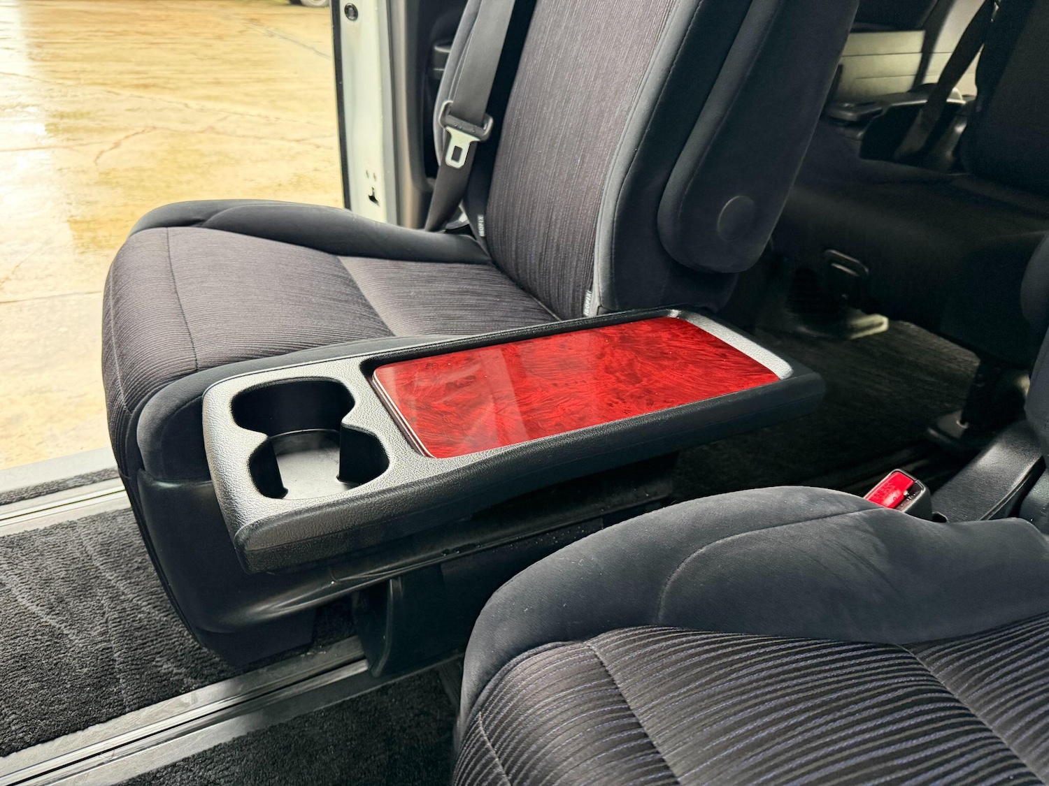 Used Toyota Vellfire 2023 for sale - 77174728: Photo 24