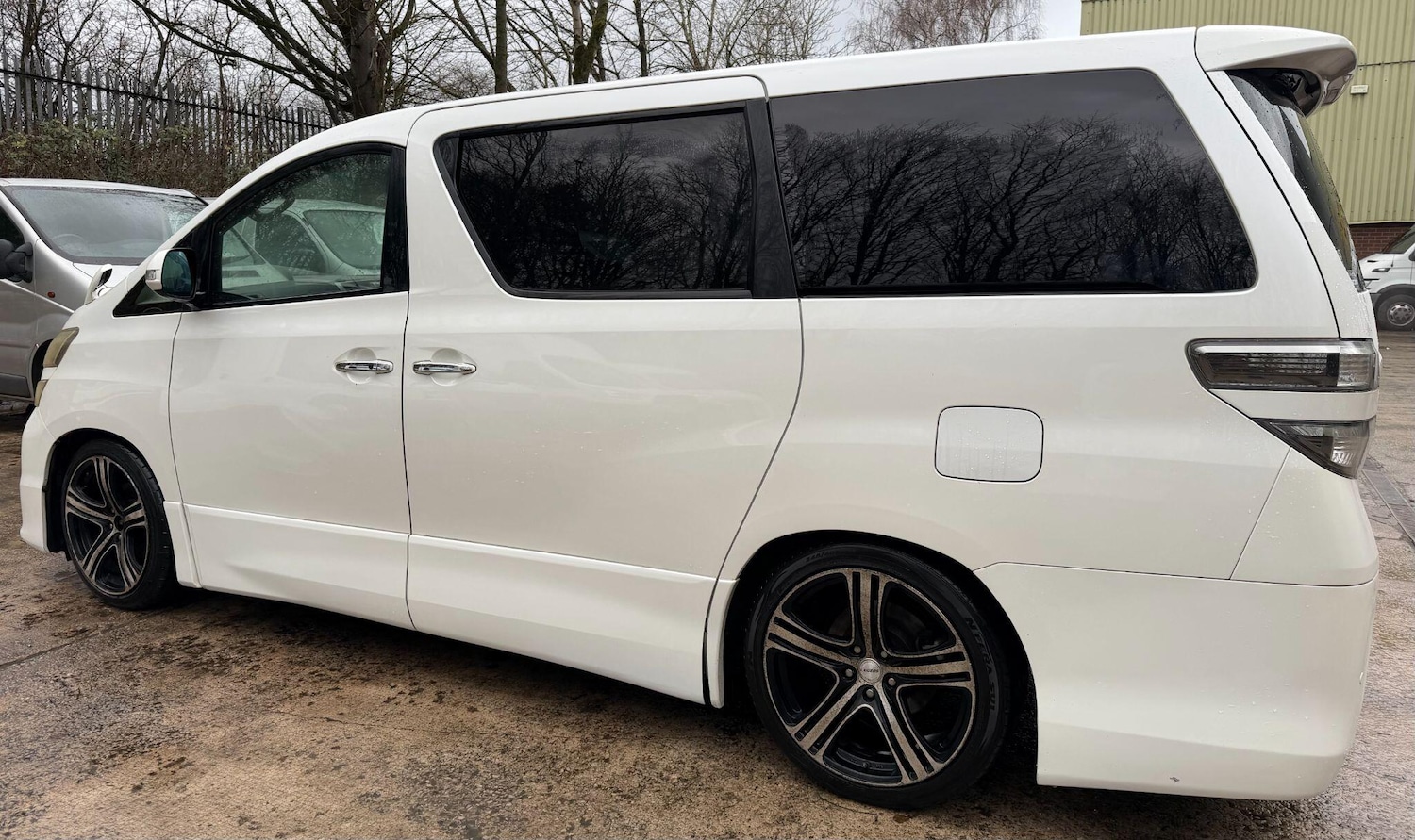 Used Toyota Vellfire 2023 for sale - 77174728: Photo 29