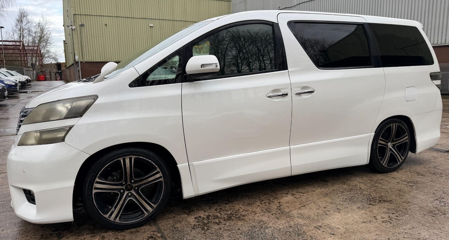 Used Toyota Vellfire 2023 for sale - 77174728: Photo 32