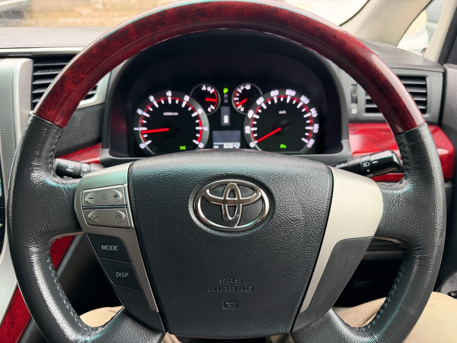 Used Toyota Vellfire 2023 for sale - 77174728: Photo 39