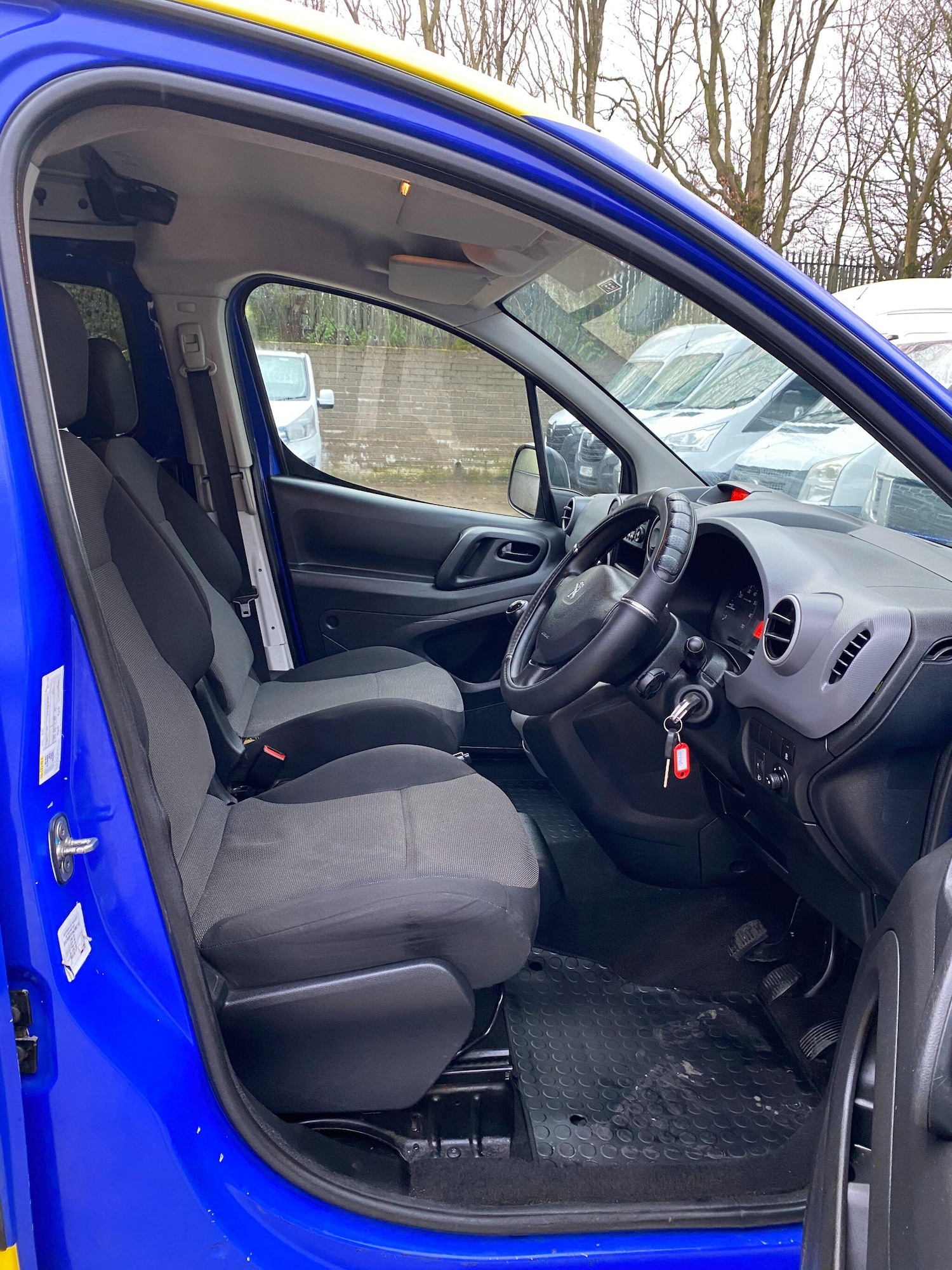 Used Peugeot Partner 2017 for sale - 76850168: Photo 35