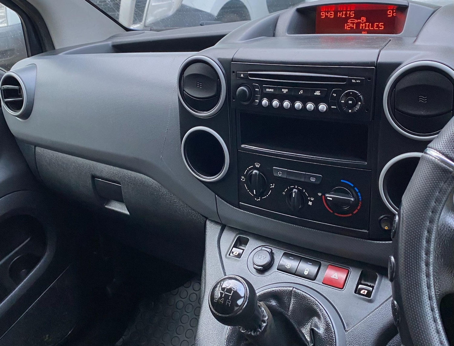 Used Peugeot Partner 2017 for sale - 76850168: Photo 42