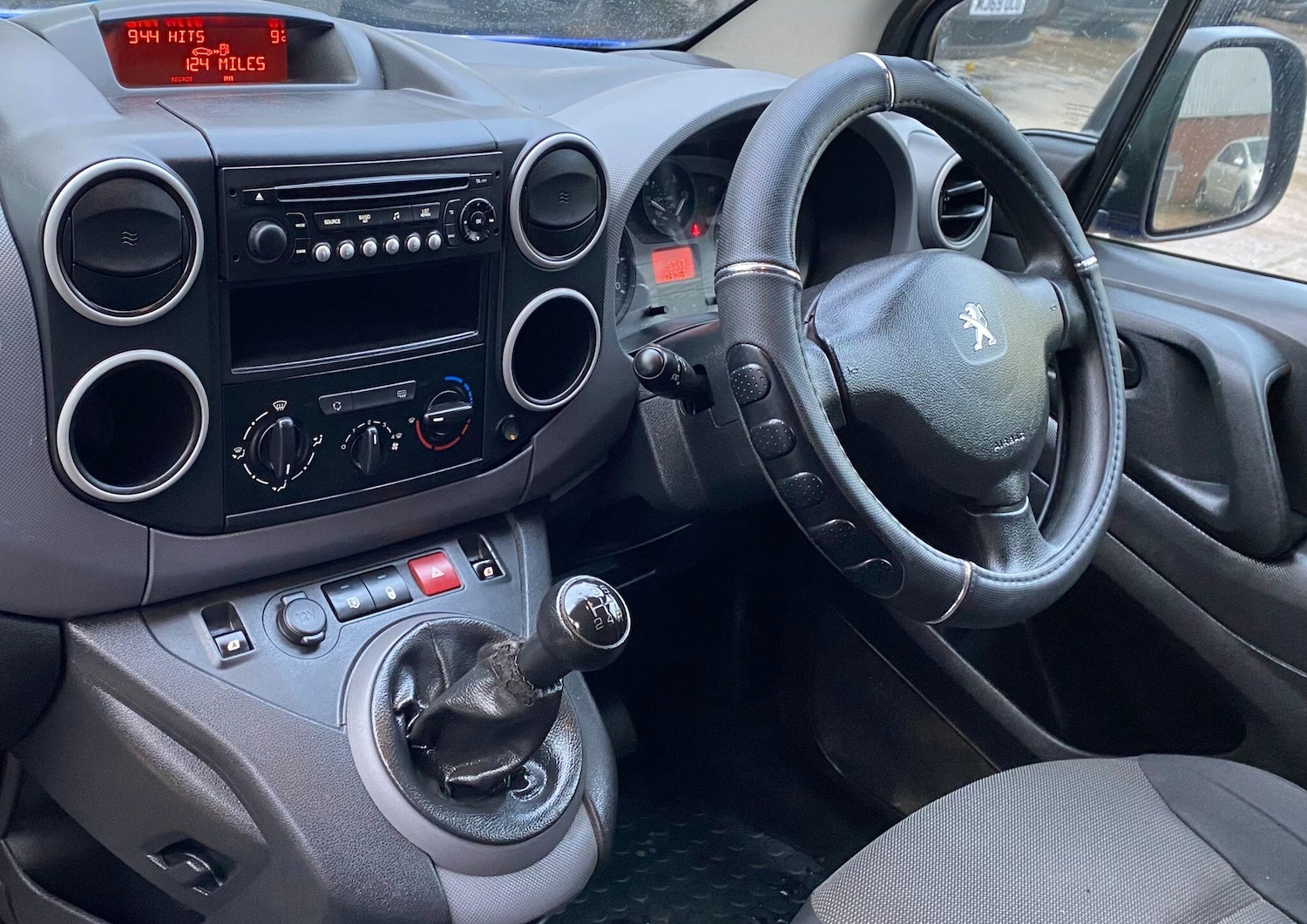 Used Peugeot Partner 2017 for sale - 76850168: Photo 50