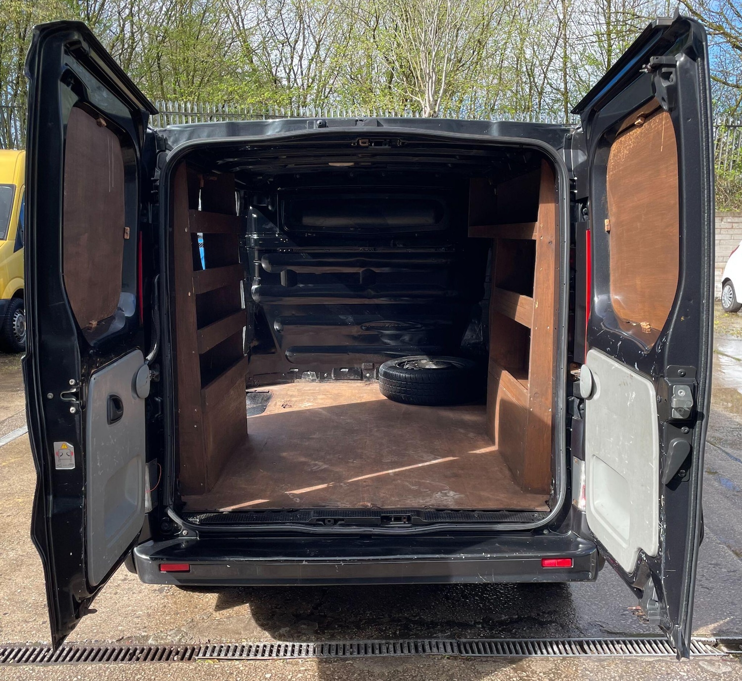 Used Vauxhall Vivaro 2013 for sale - 78141524: Photo 11