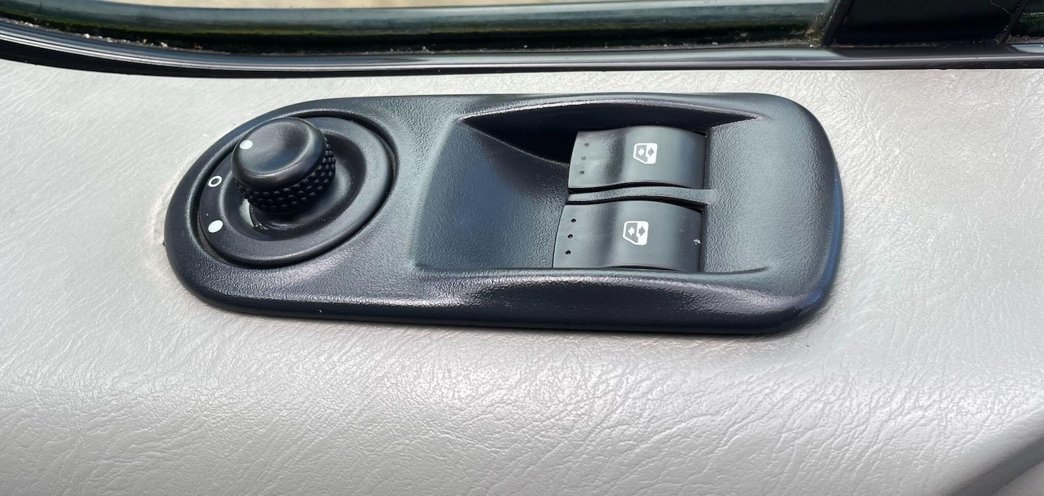 Used Vauxhall Vivaro 2013 for sale - 78141524: Photo 22