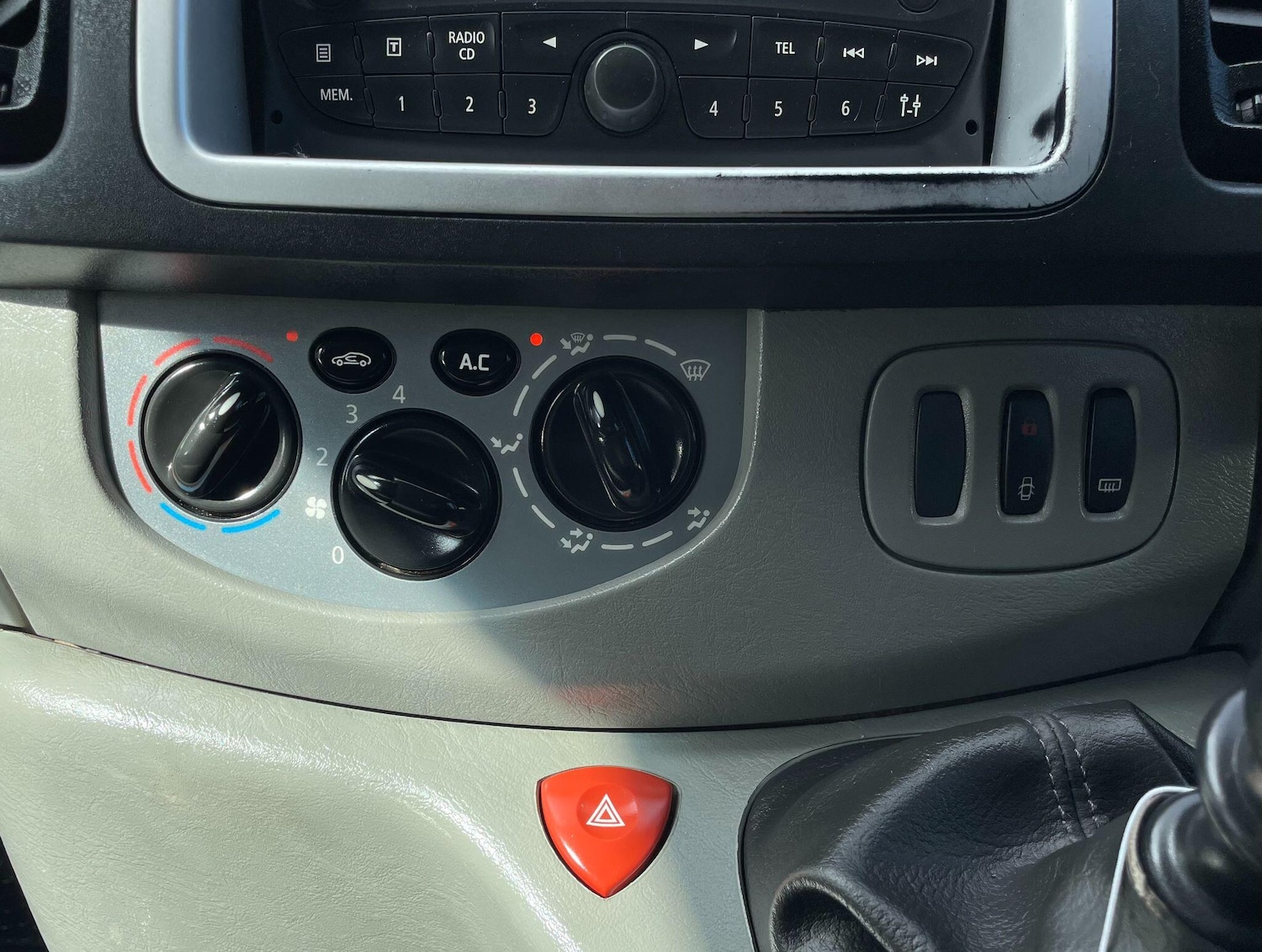 Used Vauxhall Vivaro 2013 for sale - 78141524: Photo 30