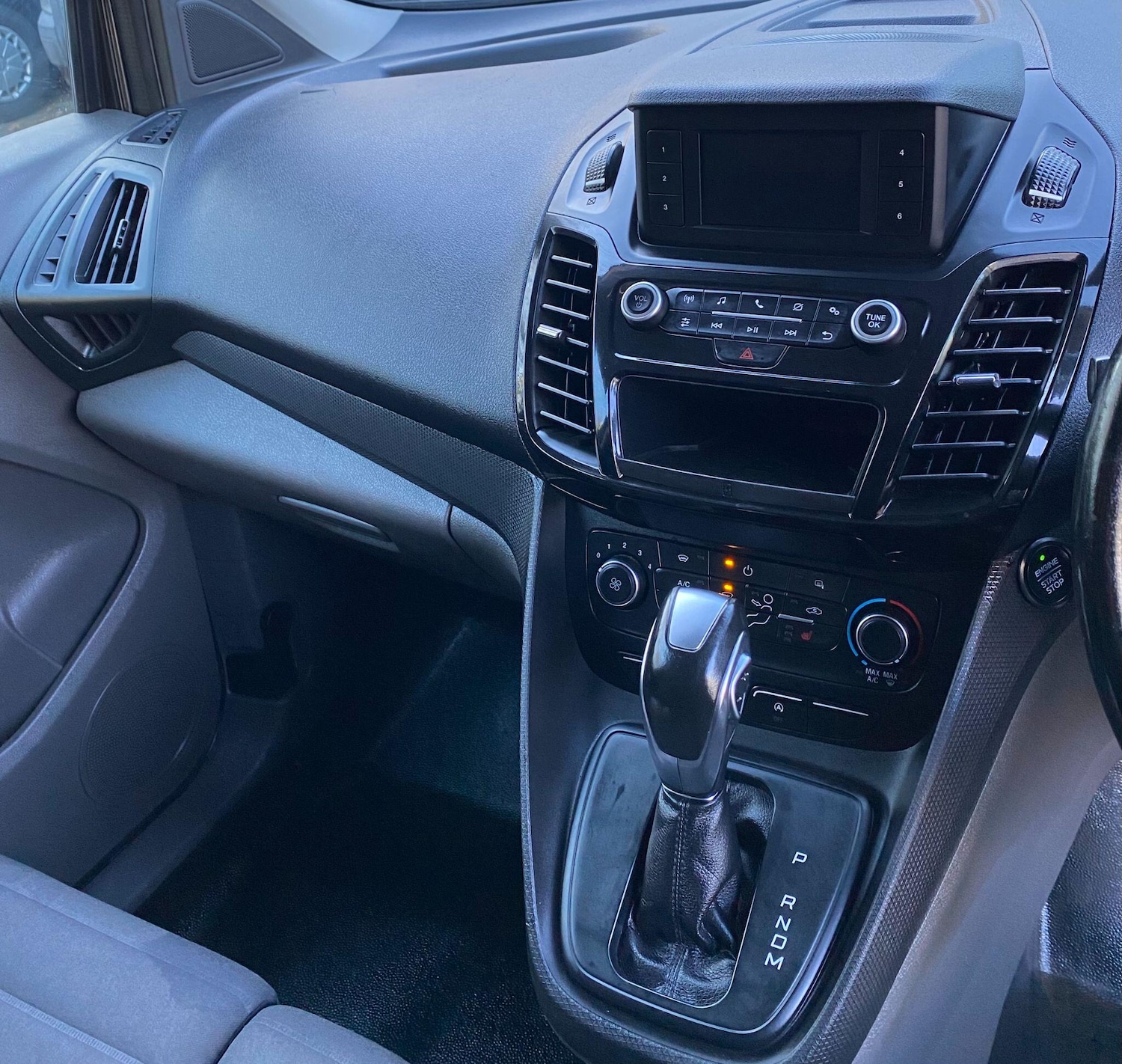 Used Ford Transit Connect 2019 for sale - 76646102: Photo 41