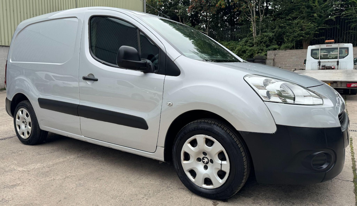 Used Peugeot Partner 2015 for sale - 76549128: Photo 5