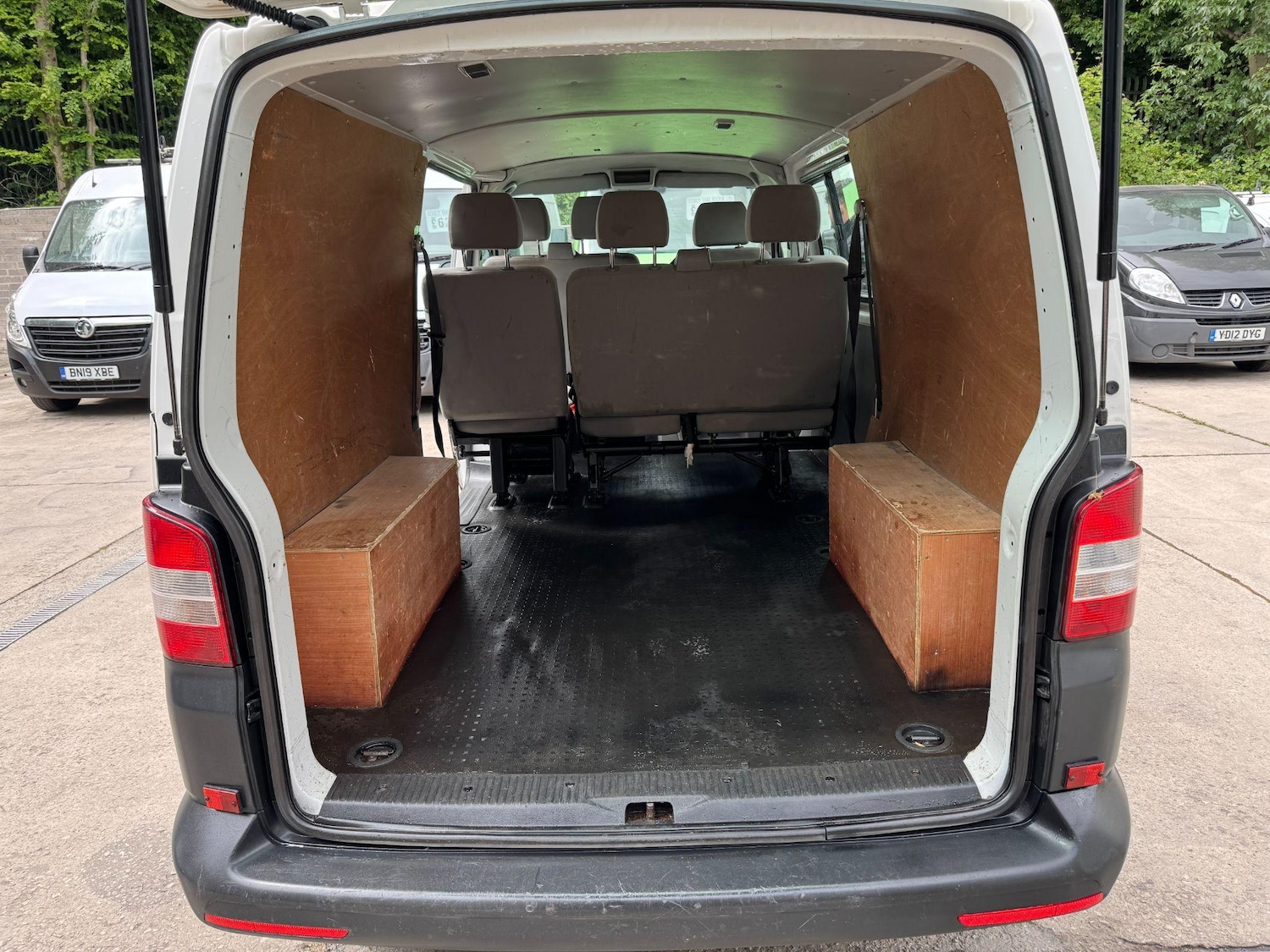 Used Volkswagen Transporter 2015 for sale - 76549409: Photo 12