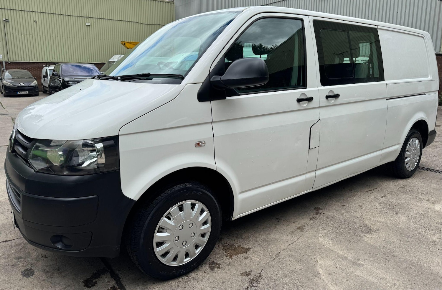 Used Volkswagen Transporter 2015 for sale - 76549409: Photo 23