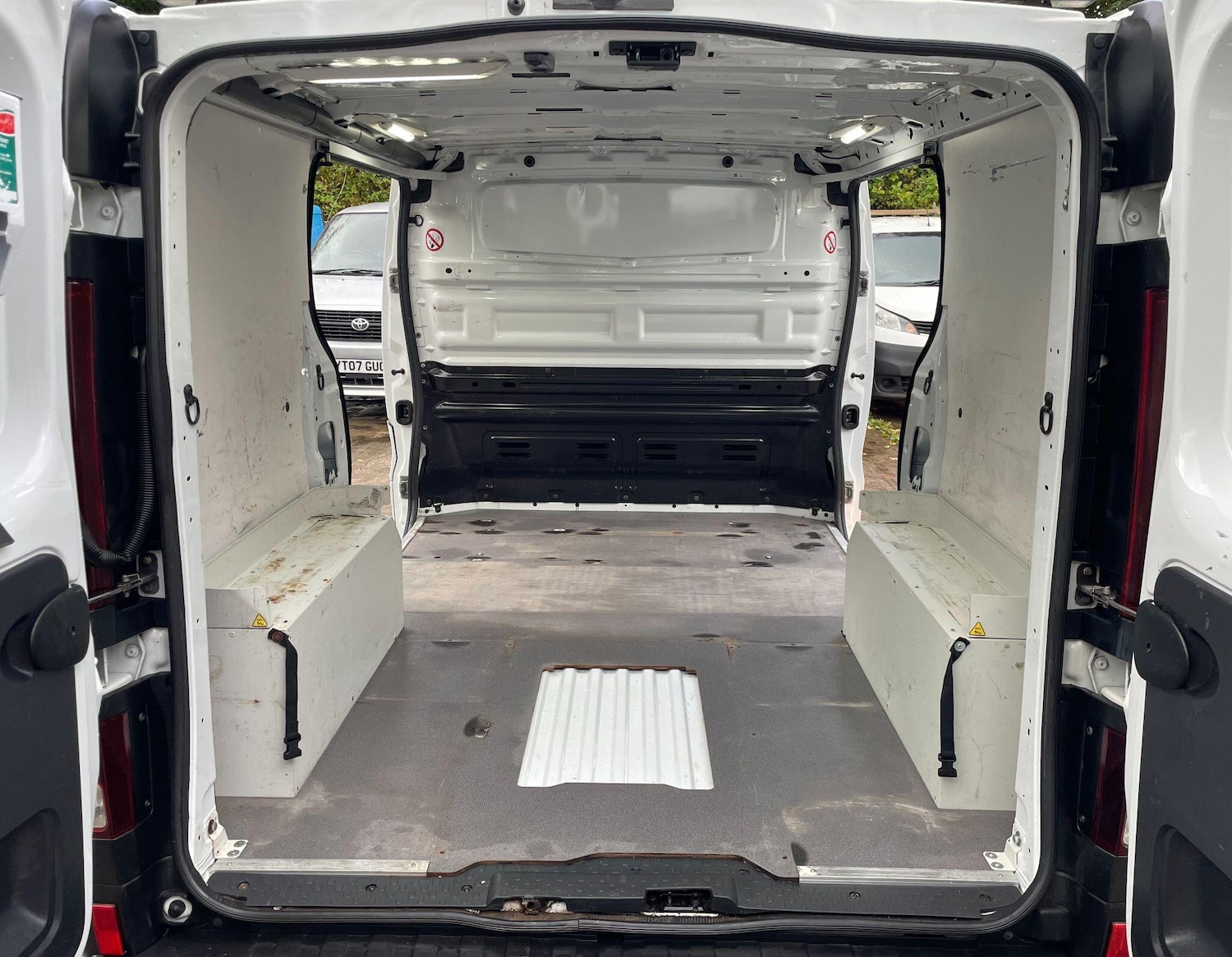 Used Vauxhall Vivaro 2016 for sale - 76549170: Photo 13