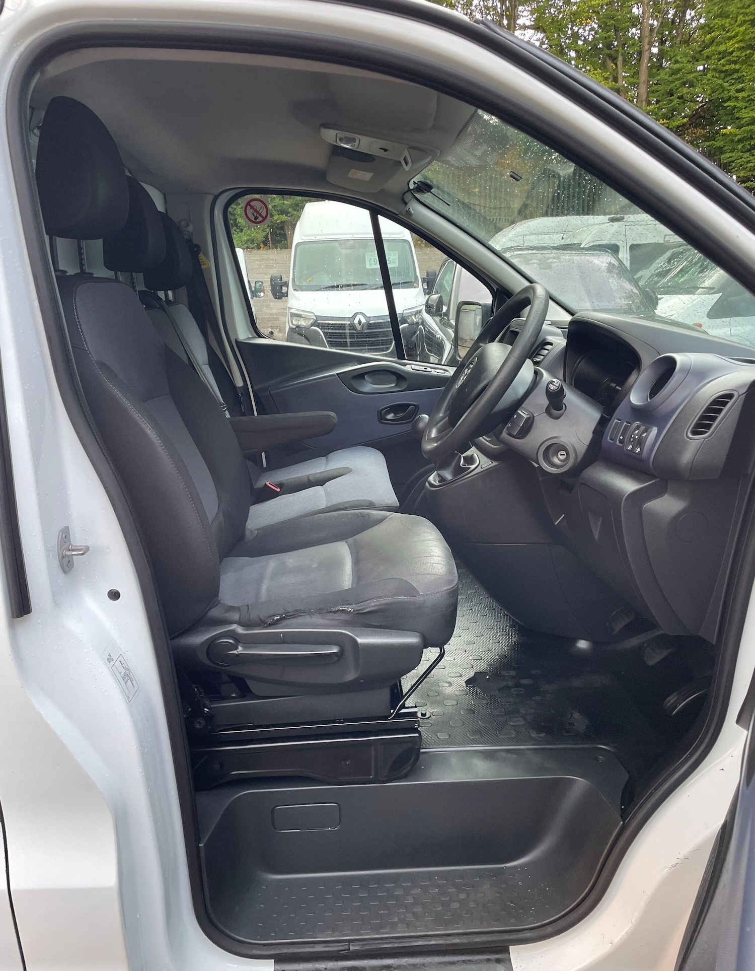 Used Vauxhall Vivaro 2016 for sale - 76549170: Photo 25