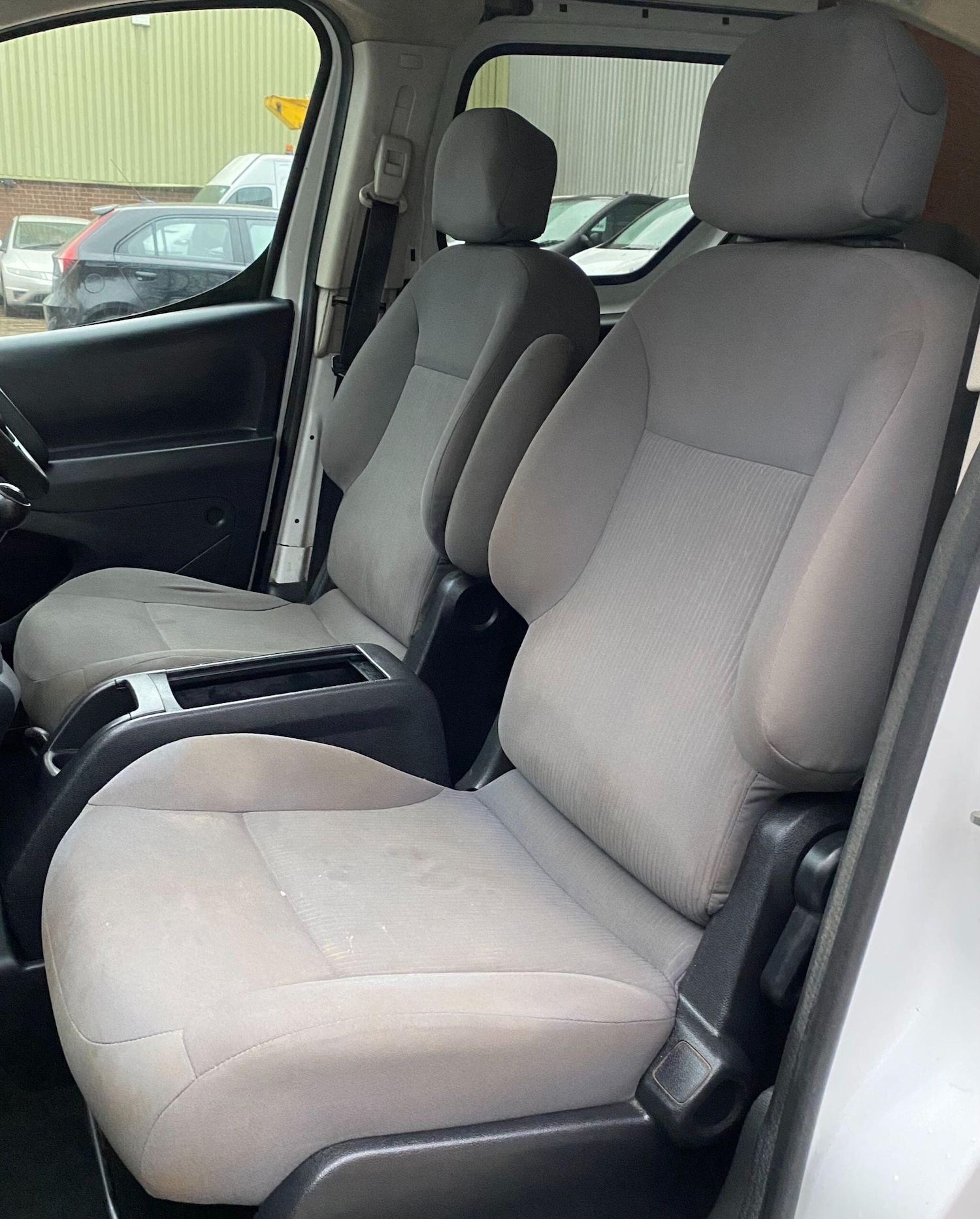 Used Peugeot Partner 2016 for sale - 76855788: Photo 47