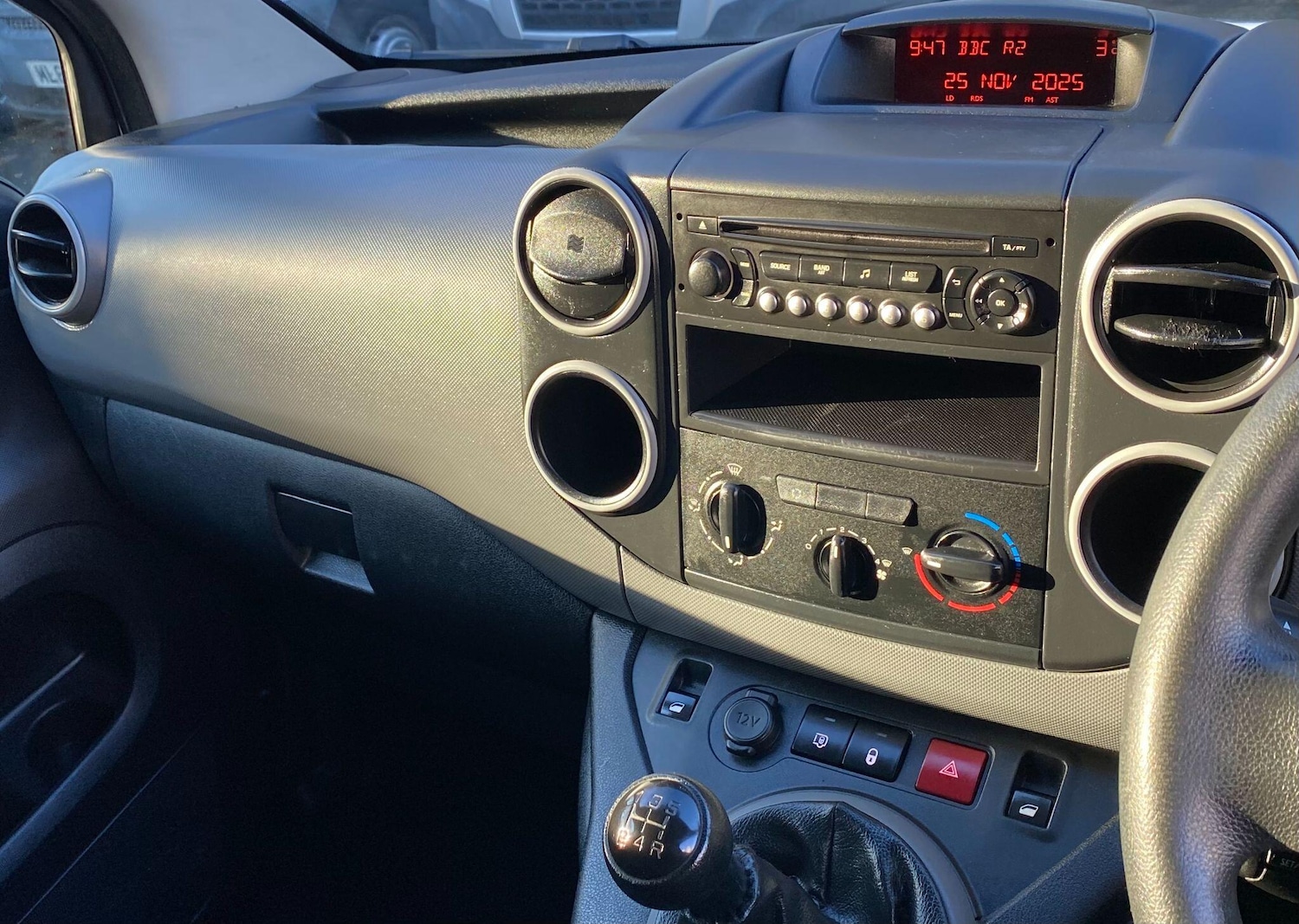 Used Citroen Berlingo 2018 for sale - 76701582: Photo 37