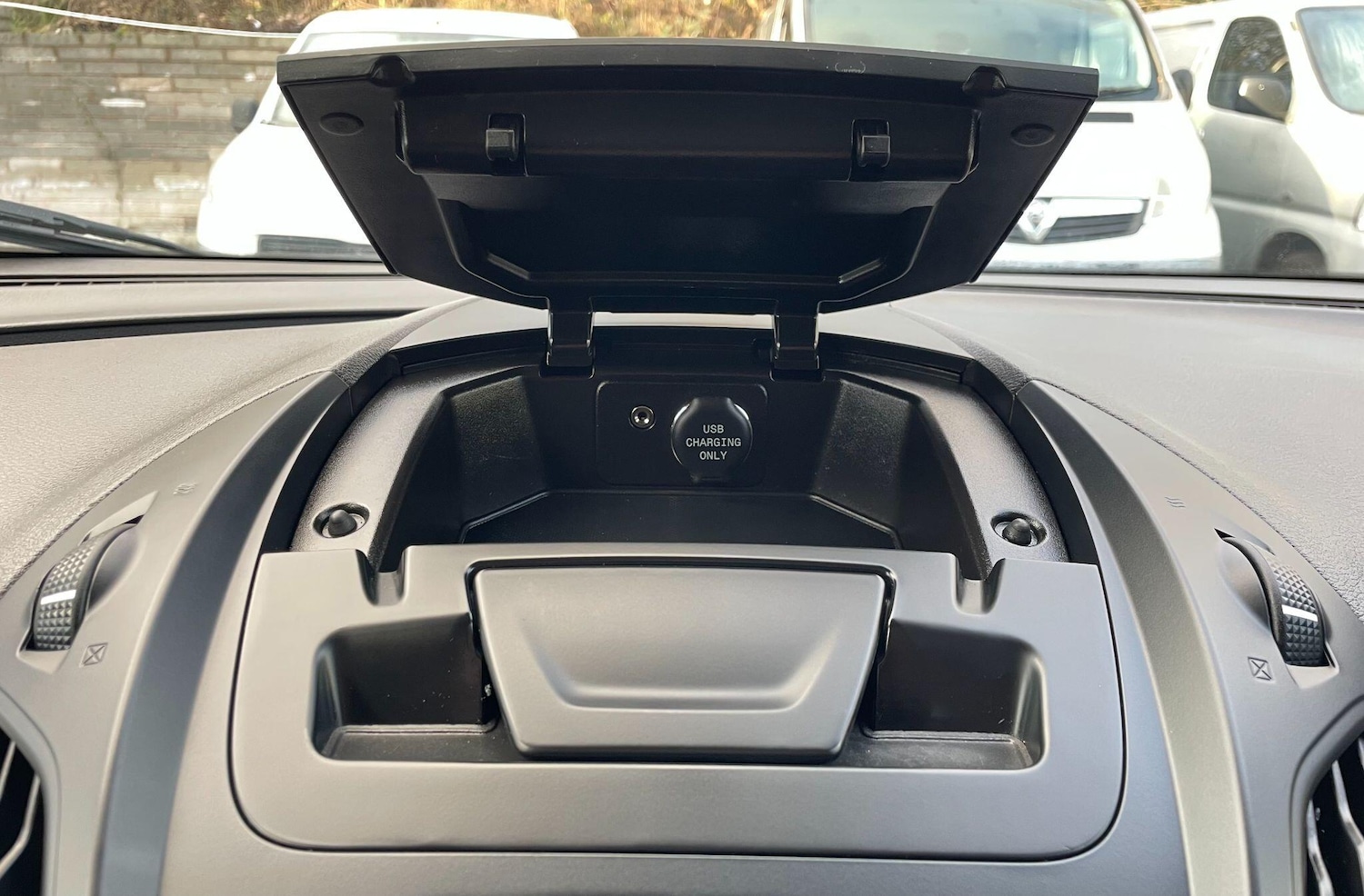 Used Ford Transit Courier 2020 for sale - 77057573: Photo 28