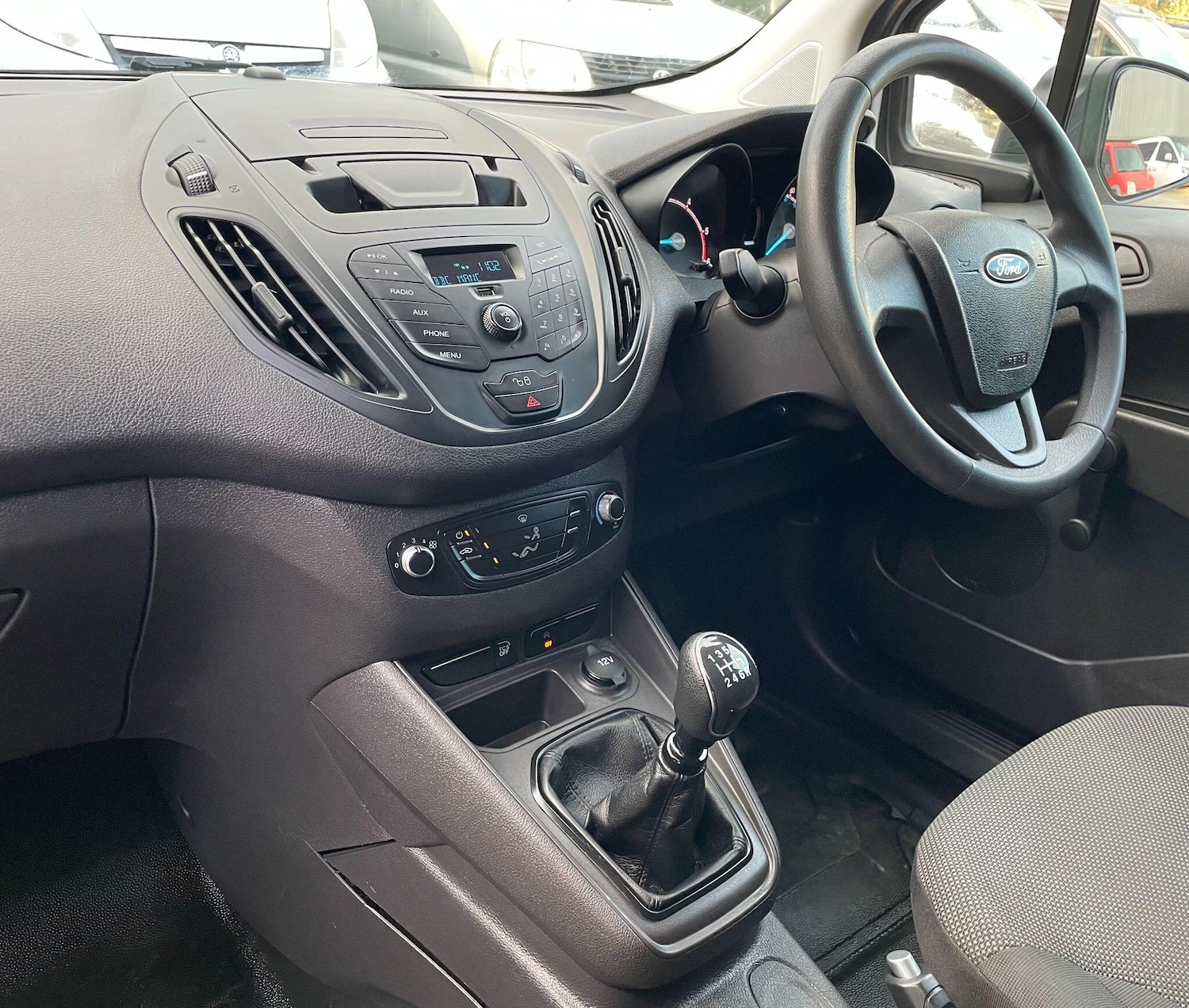 Used Ford Transit Courier 2020 for sale - 77057573: Photo 34