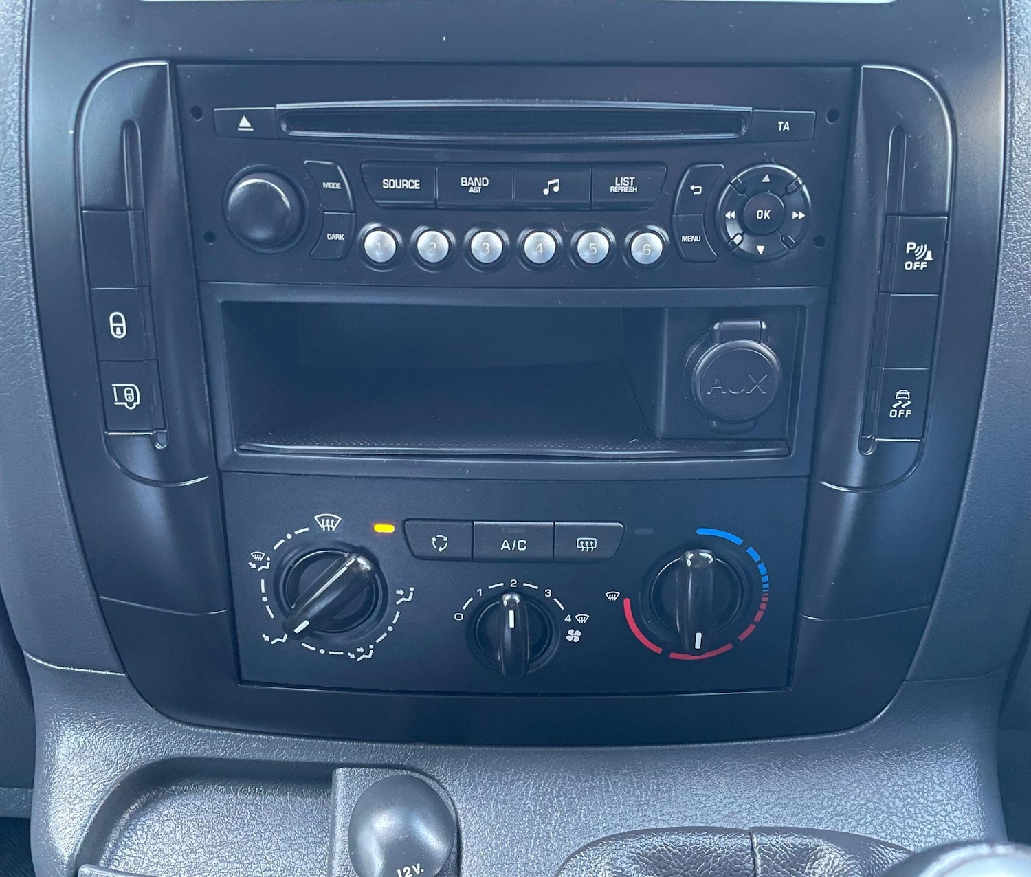 Used Citroen Dispatch for sale - 77242799: Photo 30