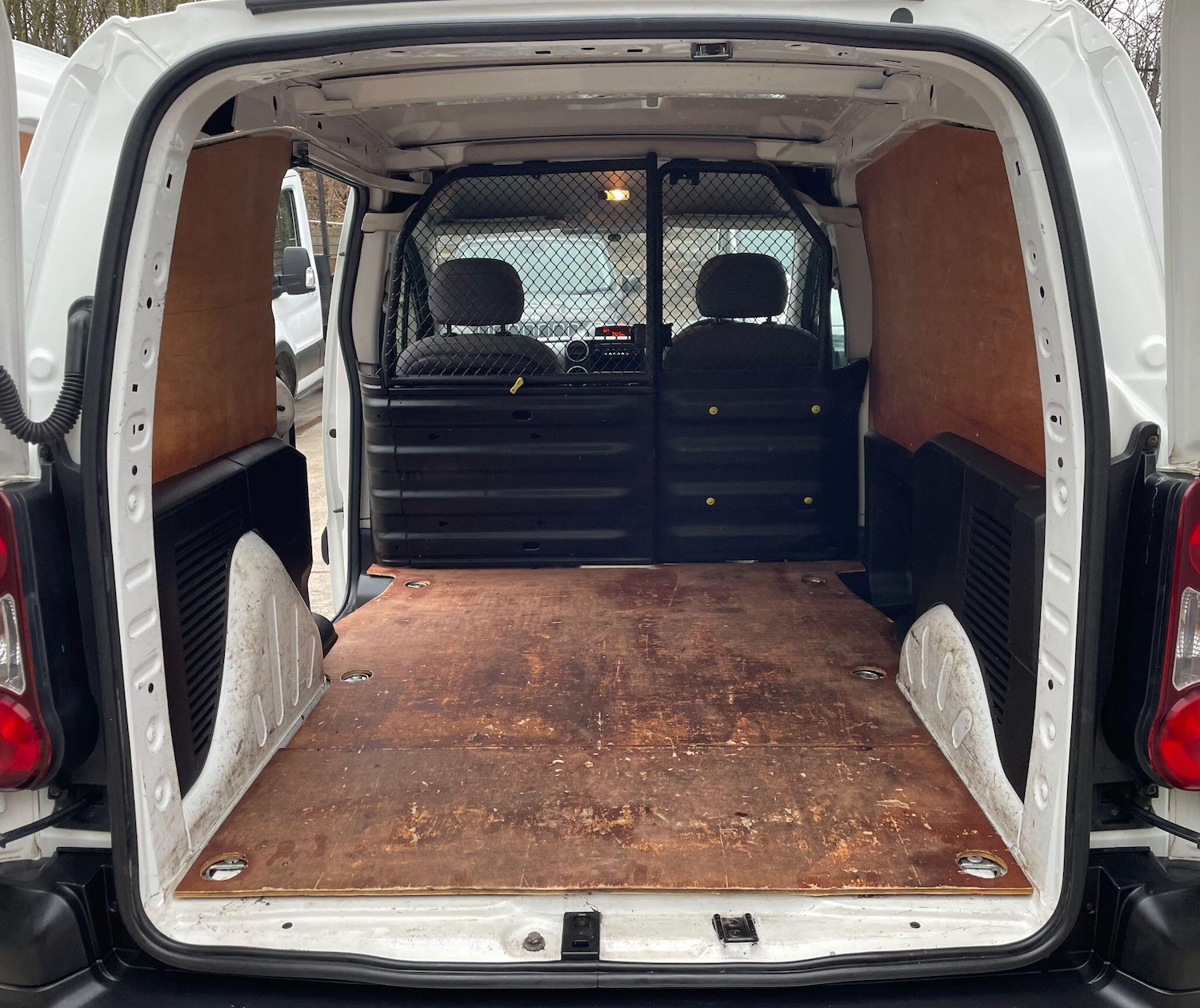 Used Peugeot Partner 2015 for sale - 77455512: Photo 12