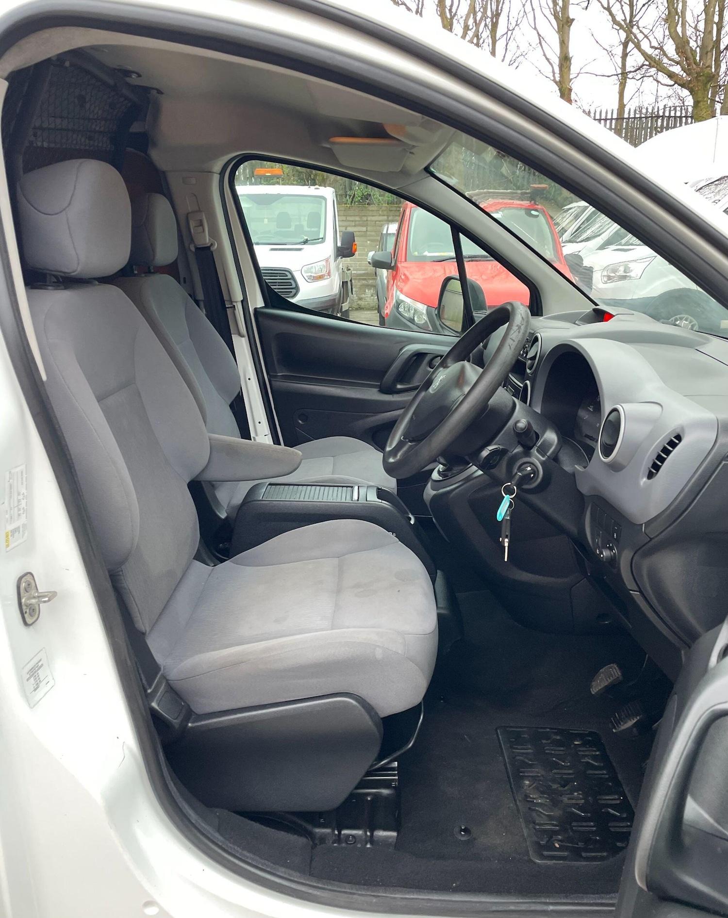 Used Peugeot Partner 2015 for sale - 77455512: Photo 22