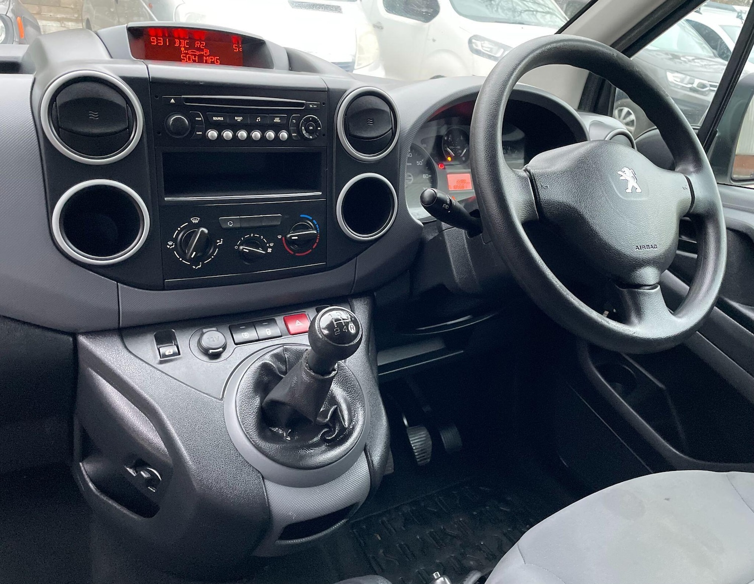 Used Peugeot Partner 2015 for sale - 77455512: Photo 36