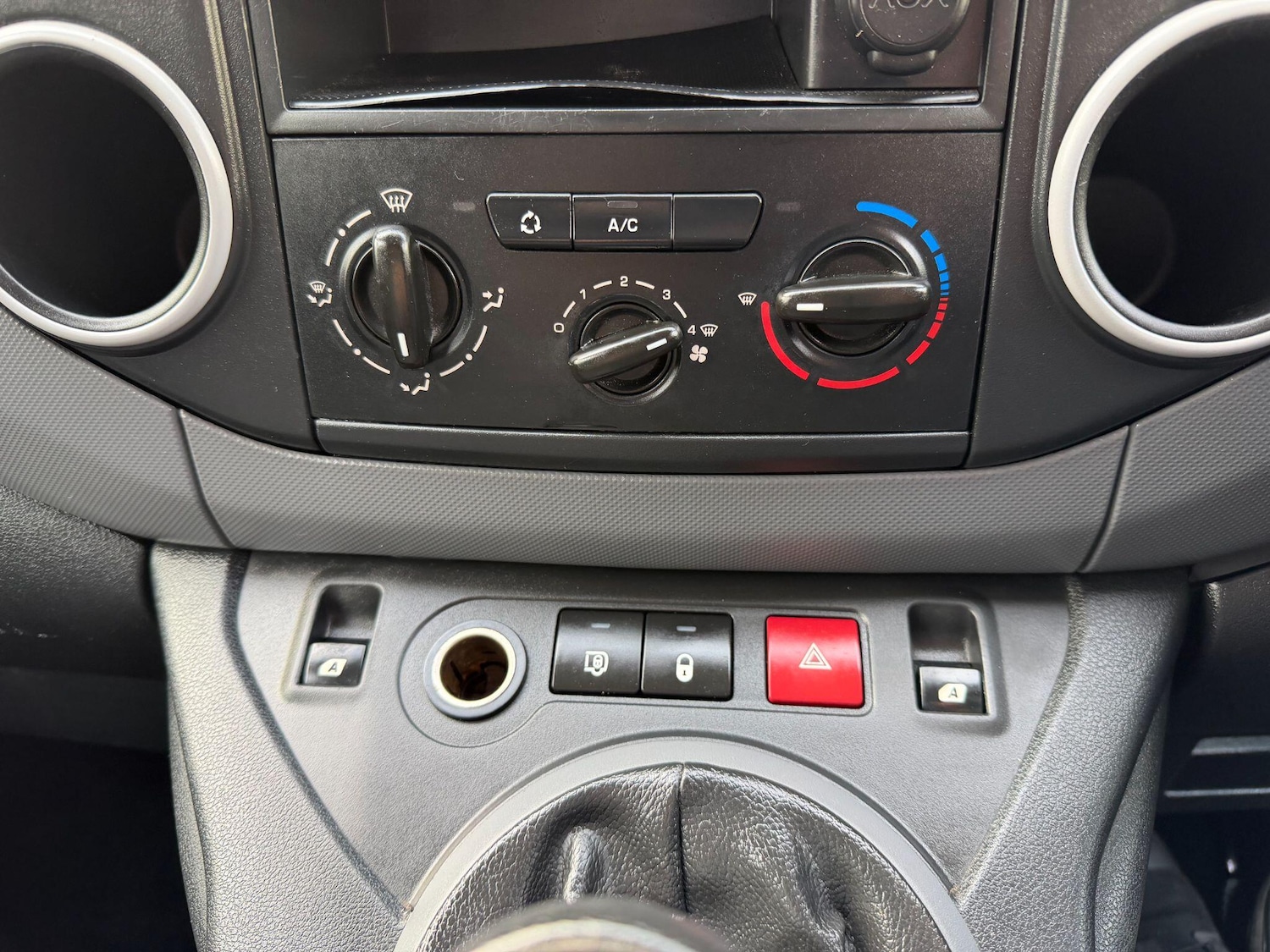 Used Peugeot Partner 2014 for sale - 77559844: Photo 34