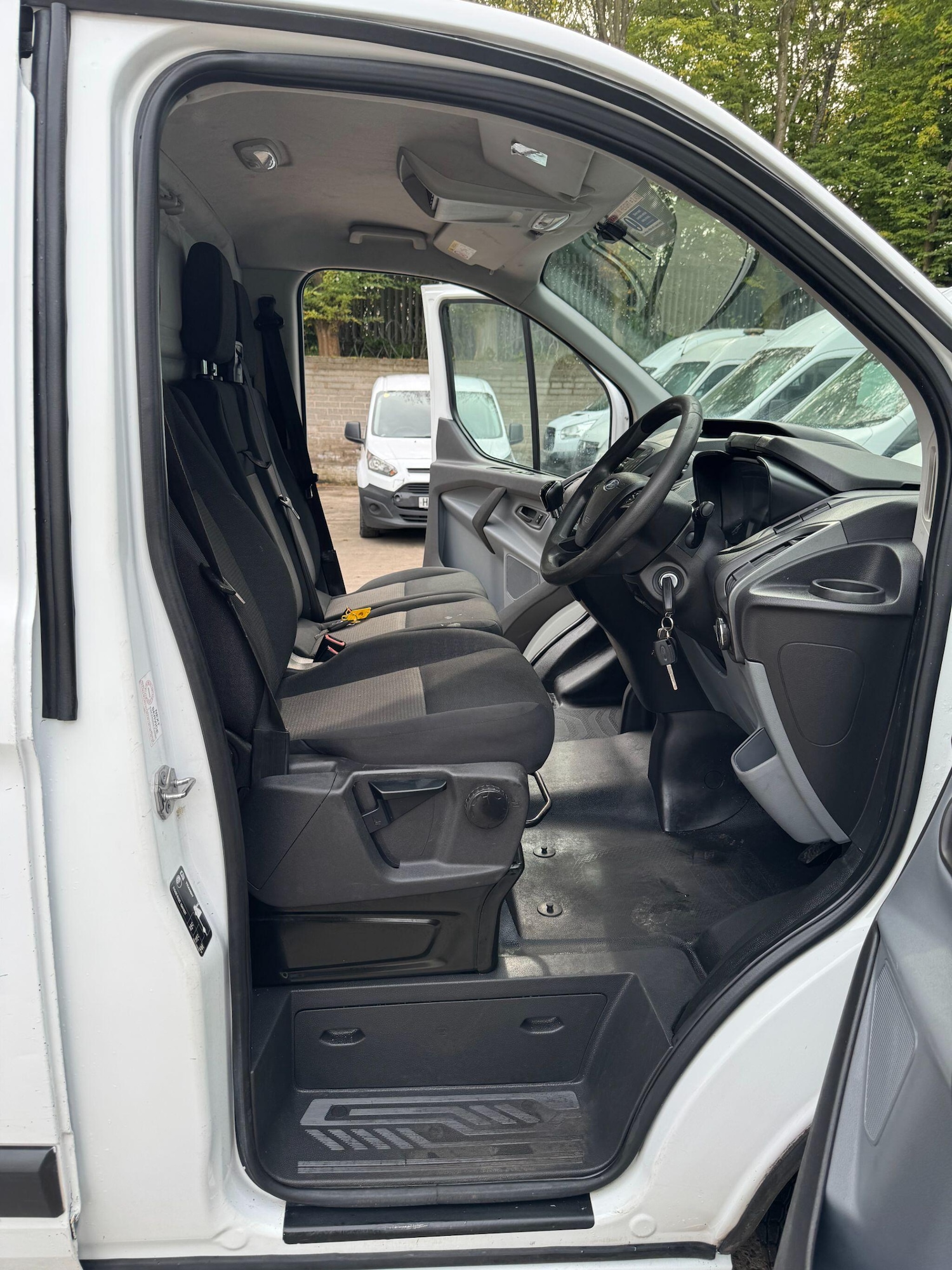 Used Ford Transit Custom for sale - 76701213: Photo 28