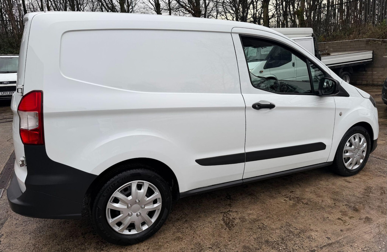 Used Ford Transit Courier 2020 for sale - 76913374: Photo 10