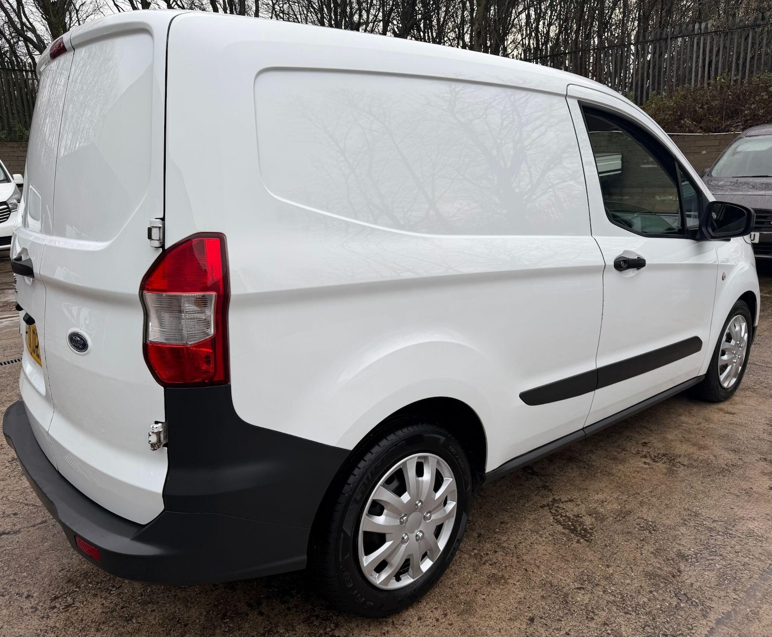 Used Ford Transit Courier 2020 for sale - 76913374: Photo 11
