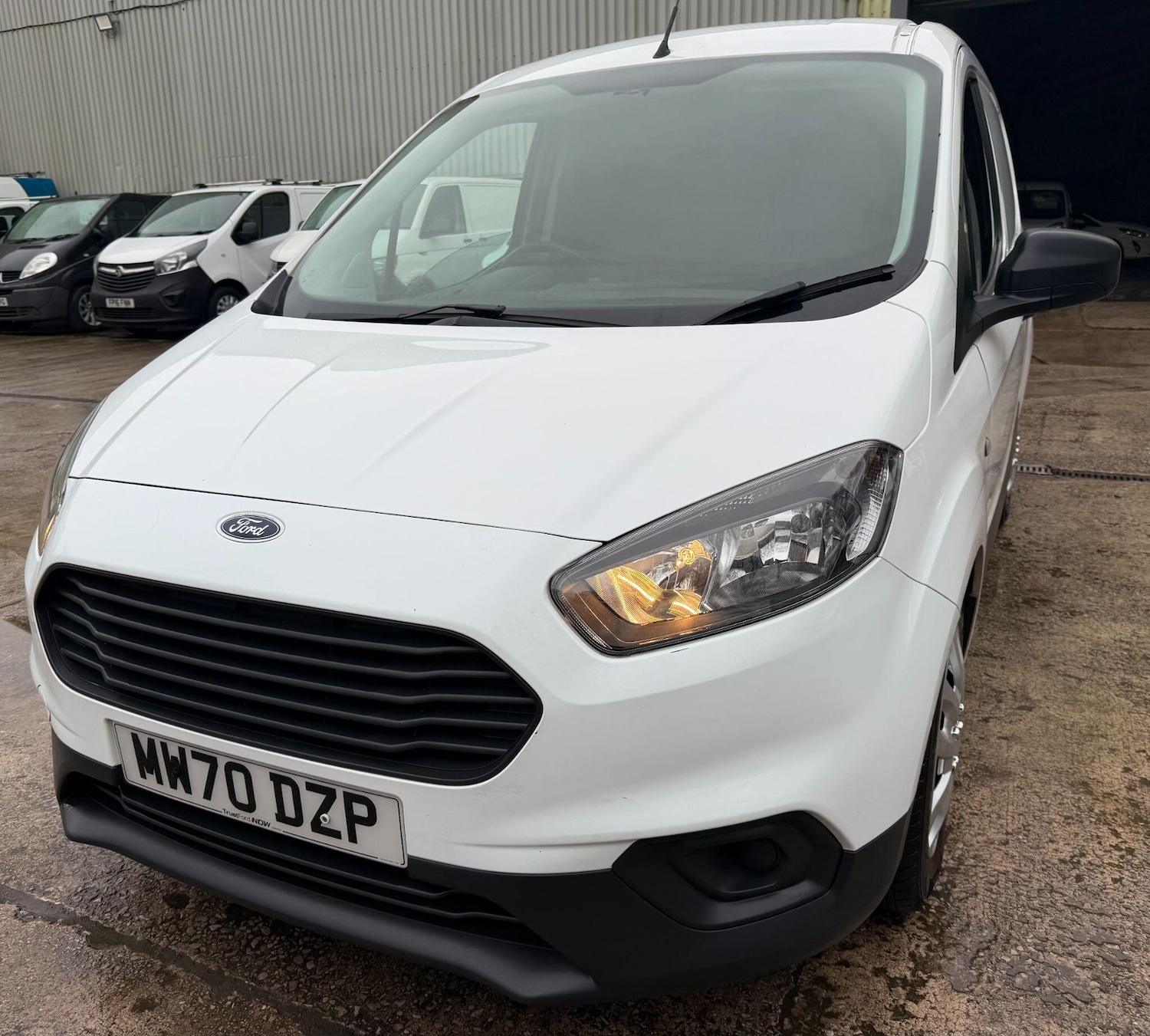 Used Ford Transit Courier 2020 for sale - 76913374: Photo 26