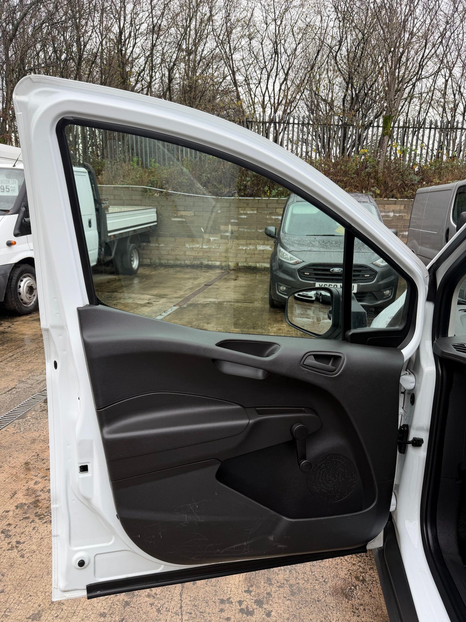Used Ford Transit Courier 2020 for sale - 76913374: Photo 38