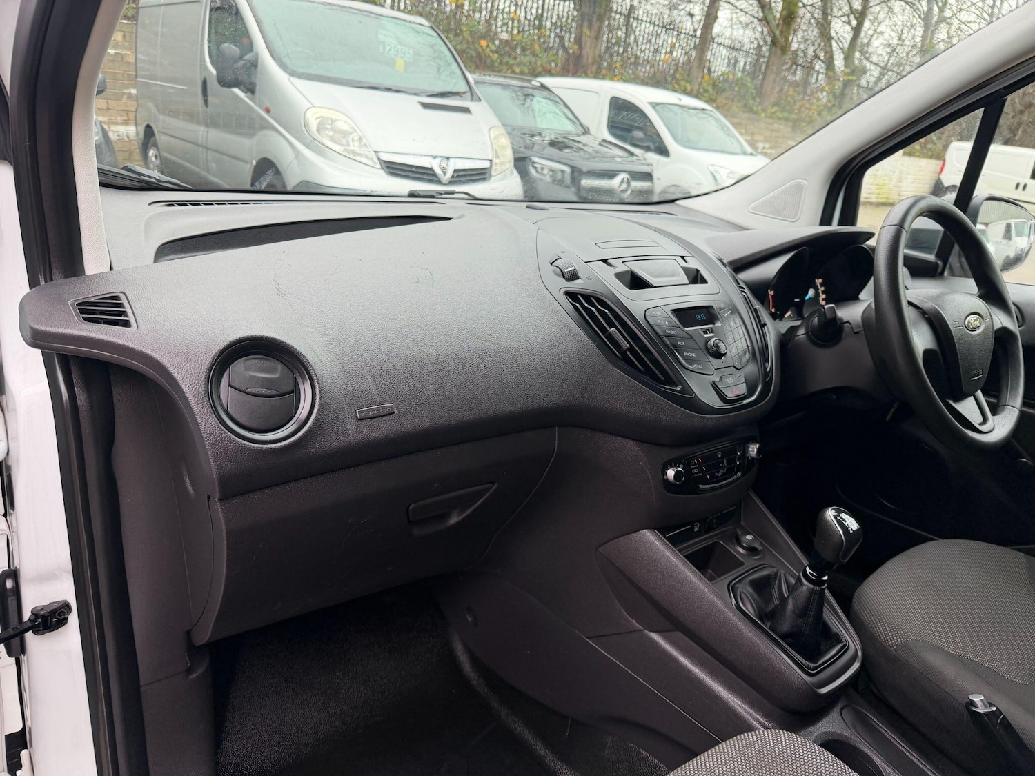 Used Ford Transit Courier 2020 for sale - 76913374: Photo 41