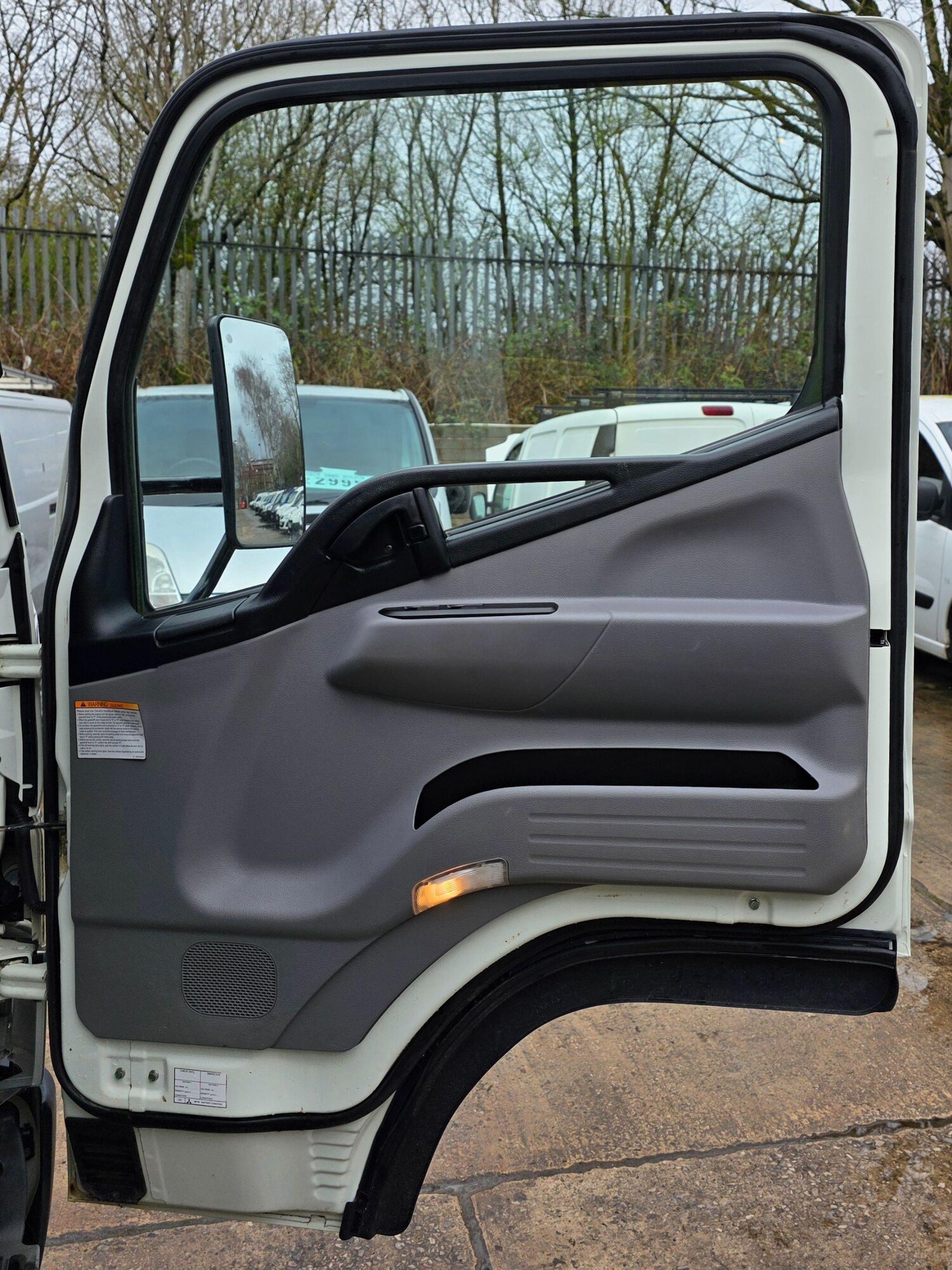 Used Mitsubishi Canter 2017 for sale - 78156772: Photo 17