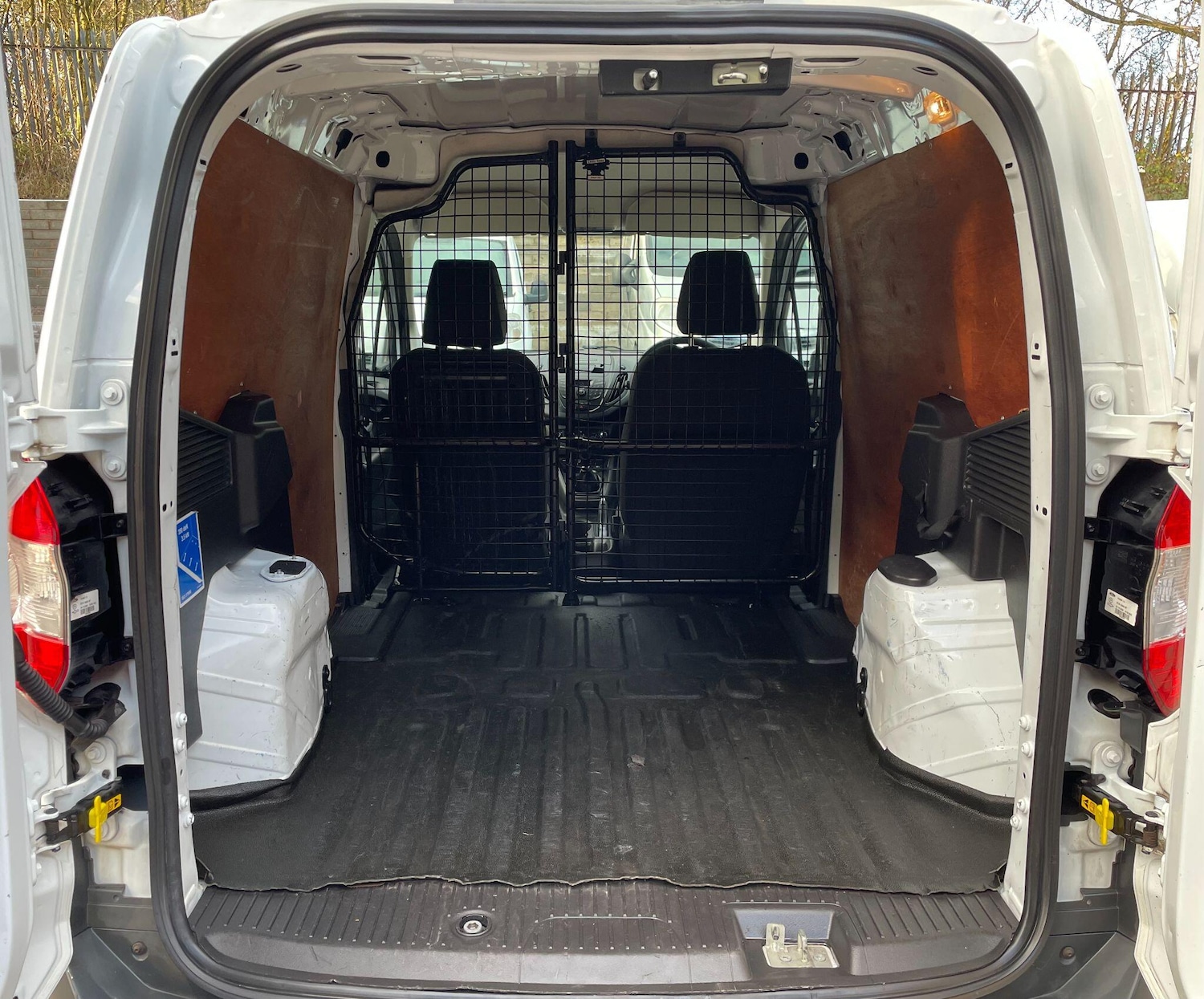 Used Ford Transit Courier 2020 for sale - 77723120: Photo 12